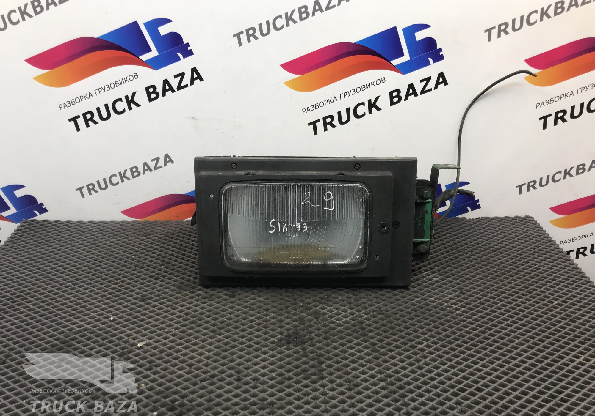 0301022306 Фара правая для Daf