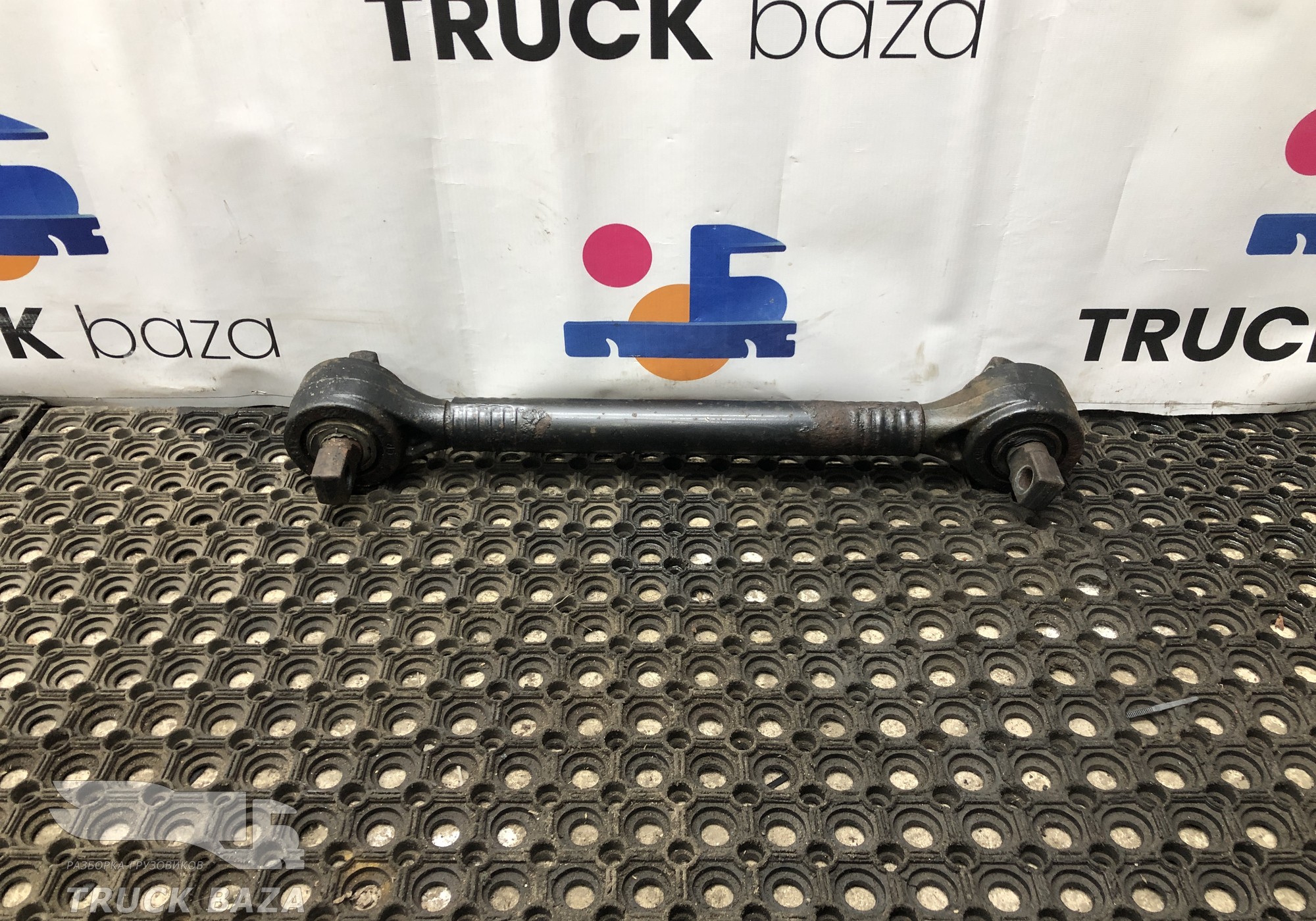 81432206229 Тяга реактивная задняя