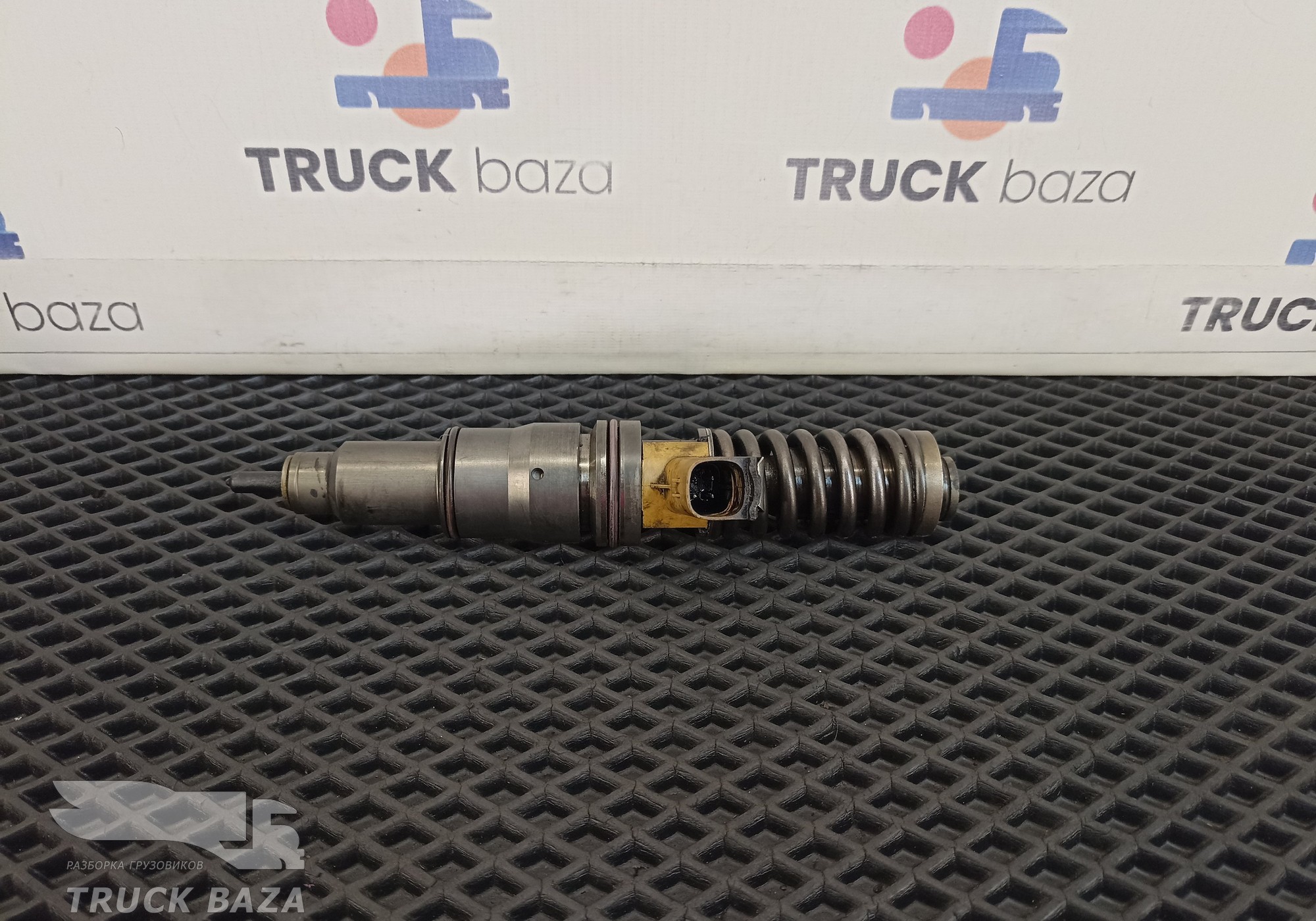 7421644596 Форсунка топливная для Renault