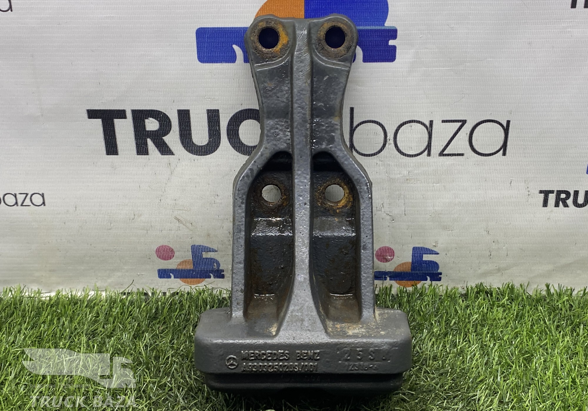 A9303250209 Отбойник задней рессоры