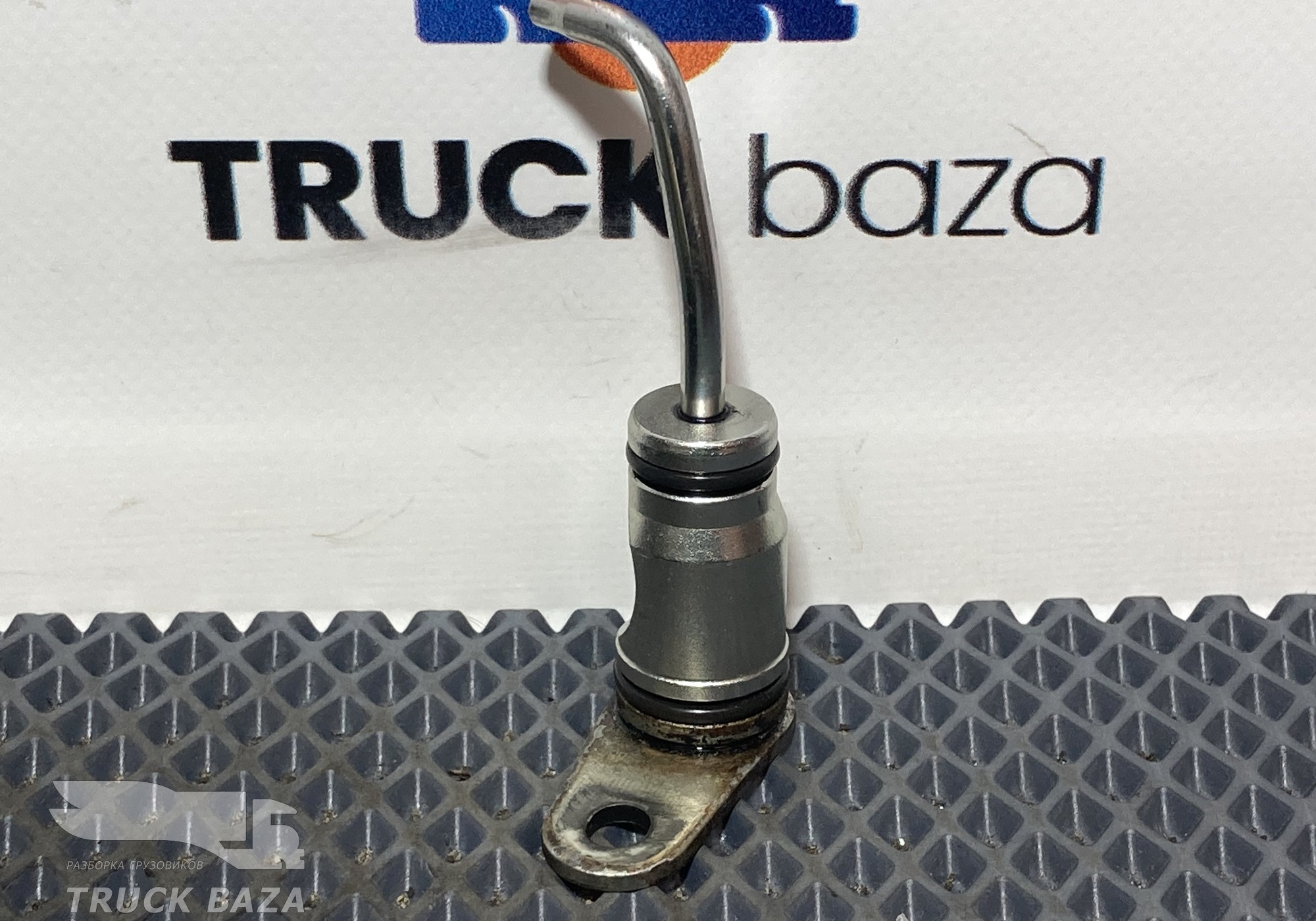 1956920 Форсунка масляная для Daf XF106 (с 2012)