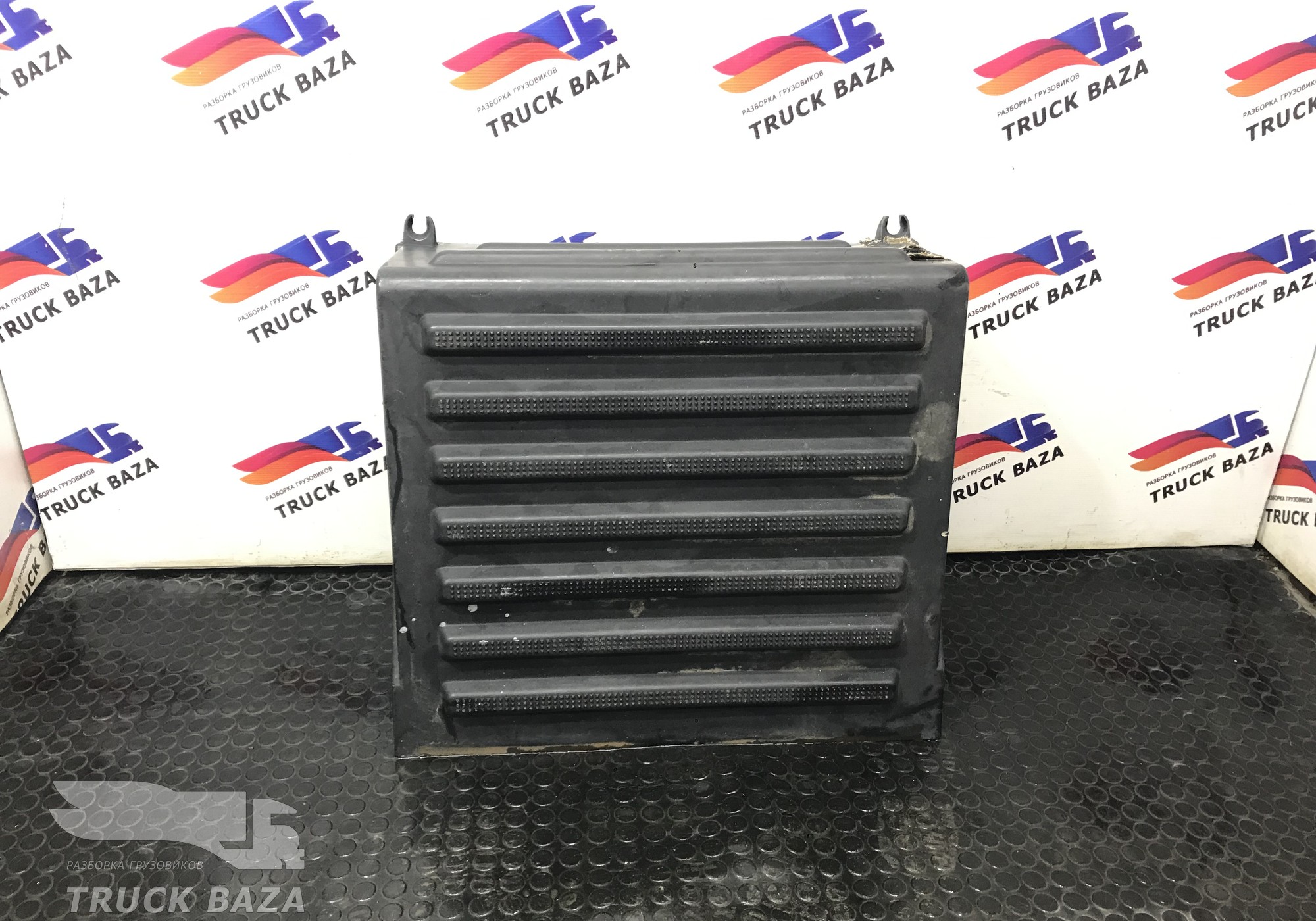 20541447 Крышка ящика АКБ для Volvo FH