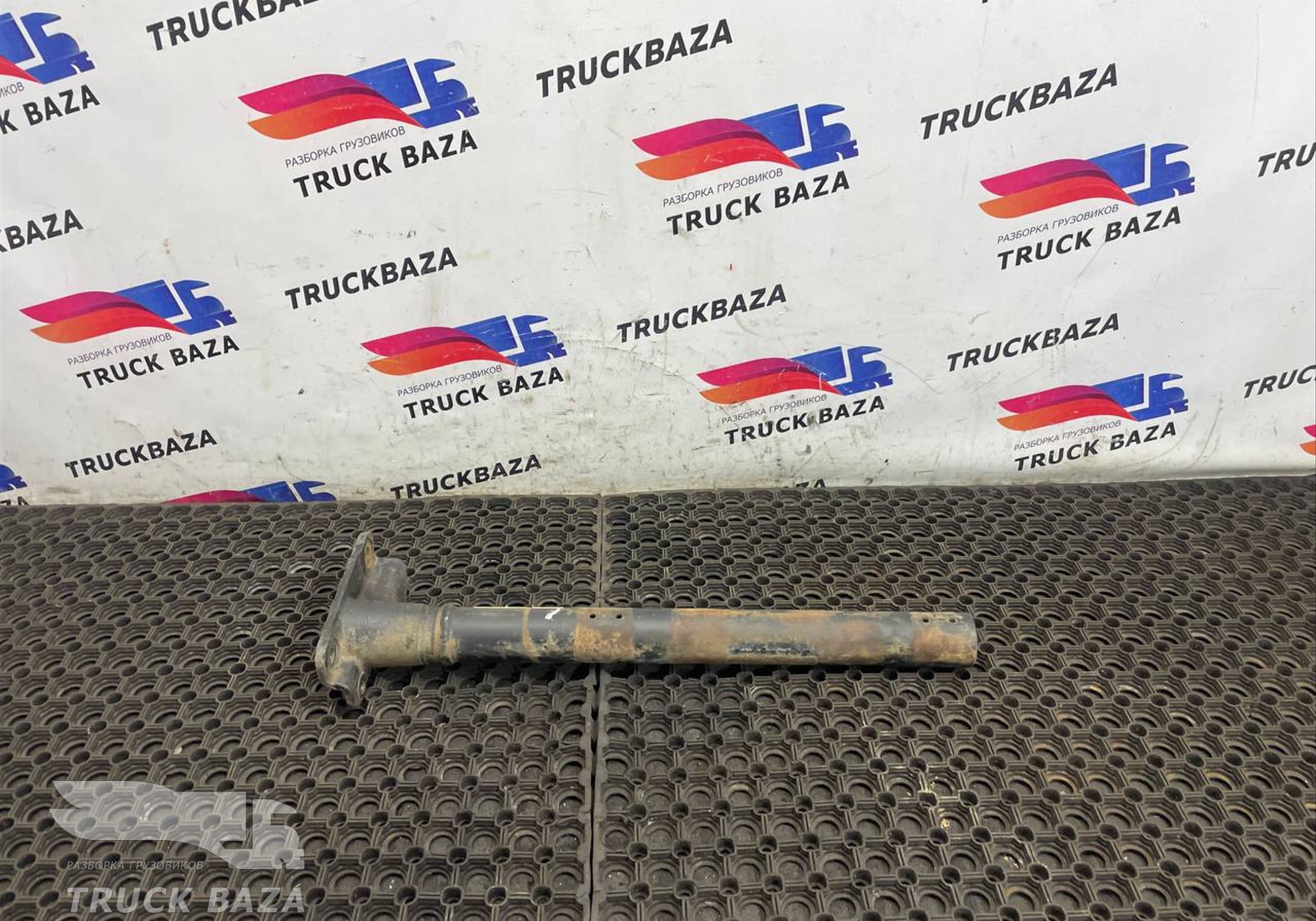 DC4616A311DE Кронштейн крыла для Ford F-MAX (с 2018)