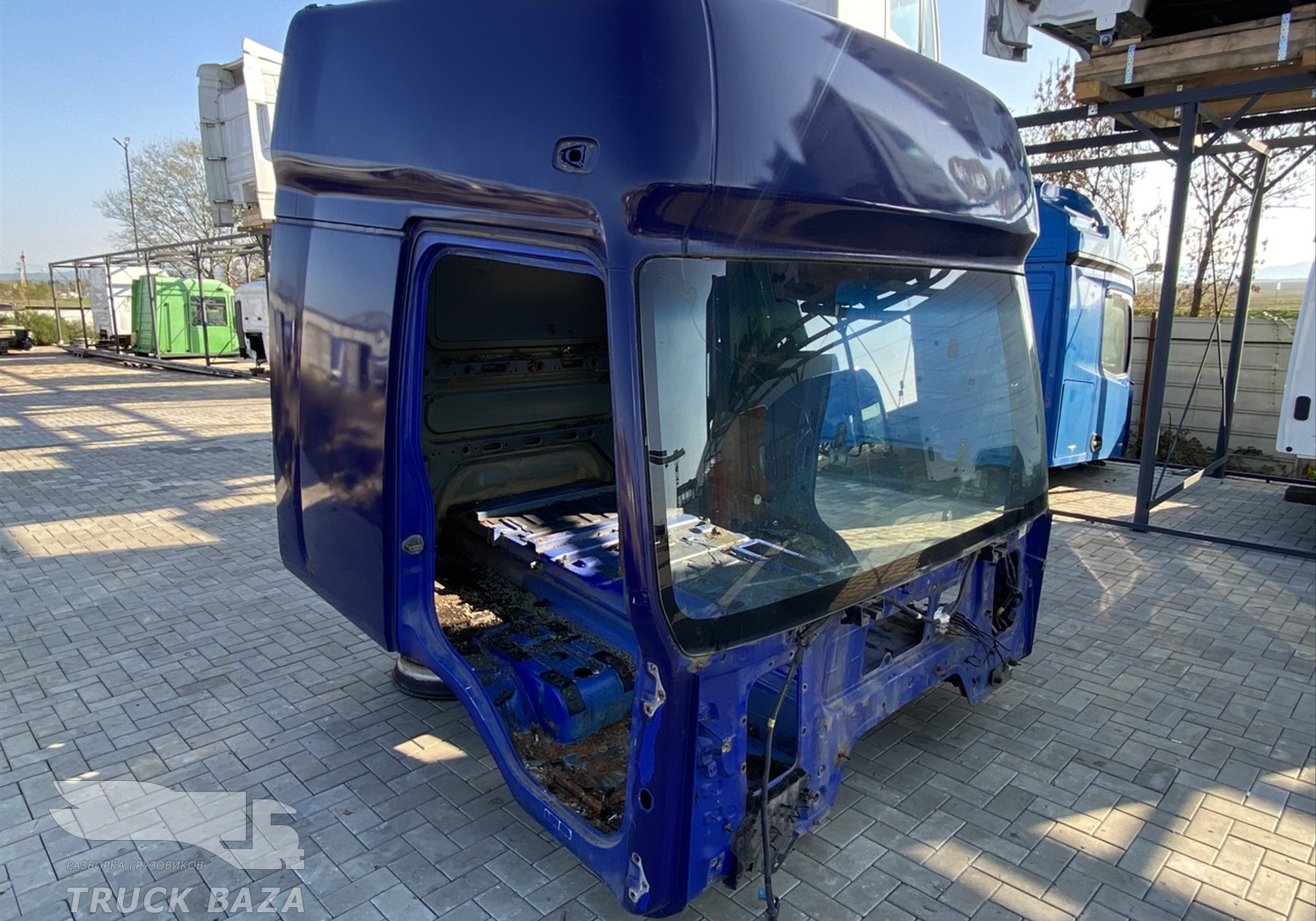 Четверть кабины правая передняя часть для Renault Premium II (с 2005 по 2013)