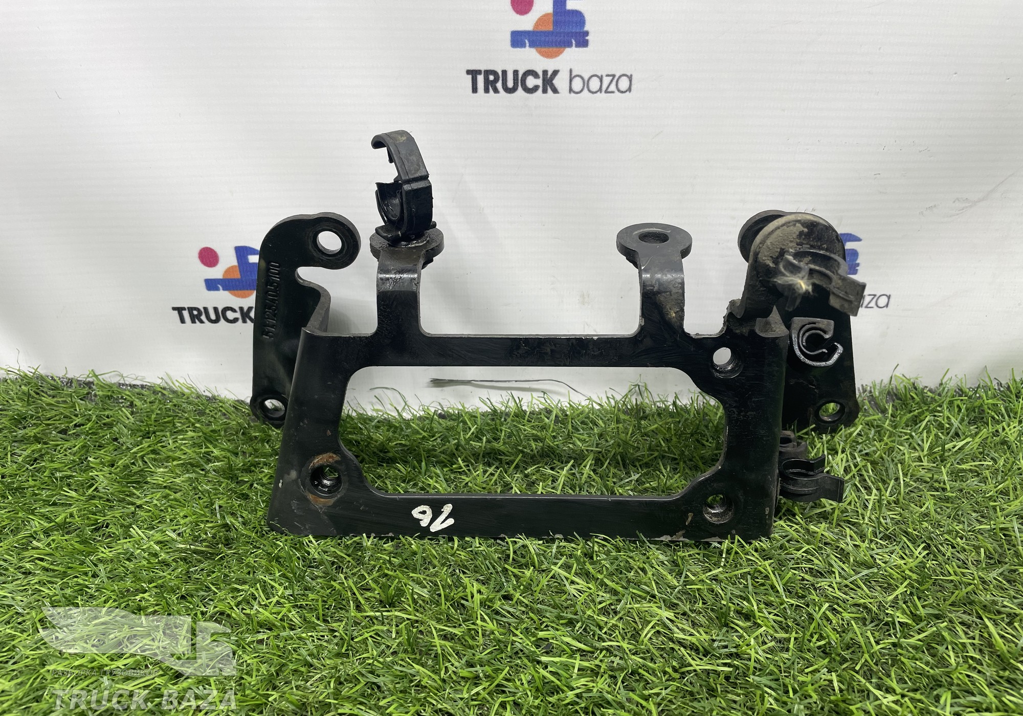 51125405100 Кронштейн топливного фильтра