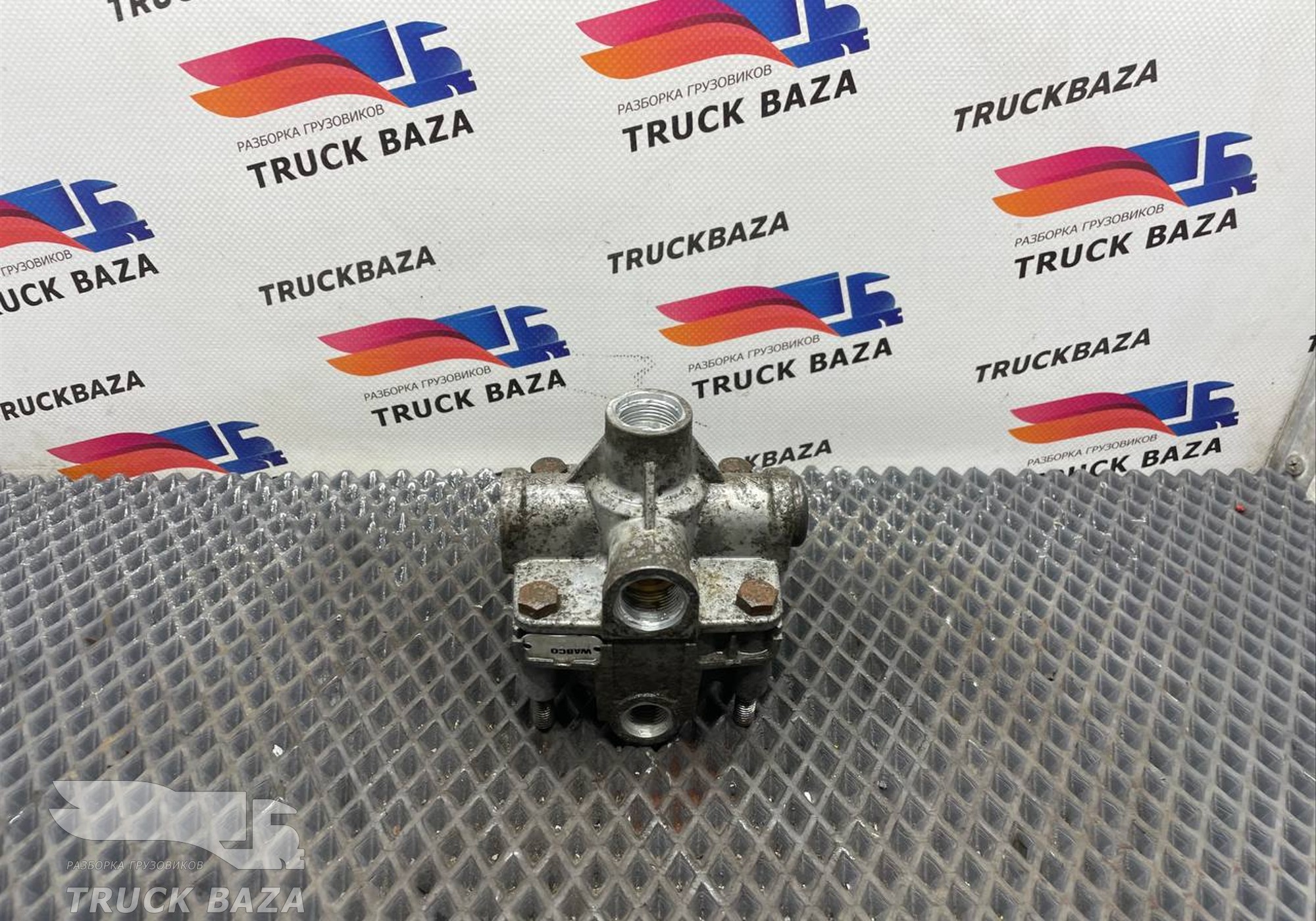 1808338 Клапан ускорительный для Daf XF106 (с 2012)