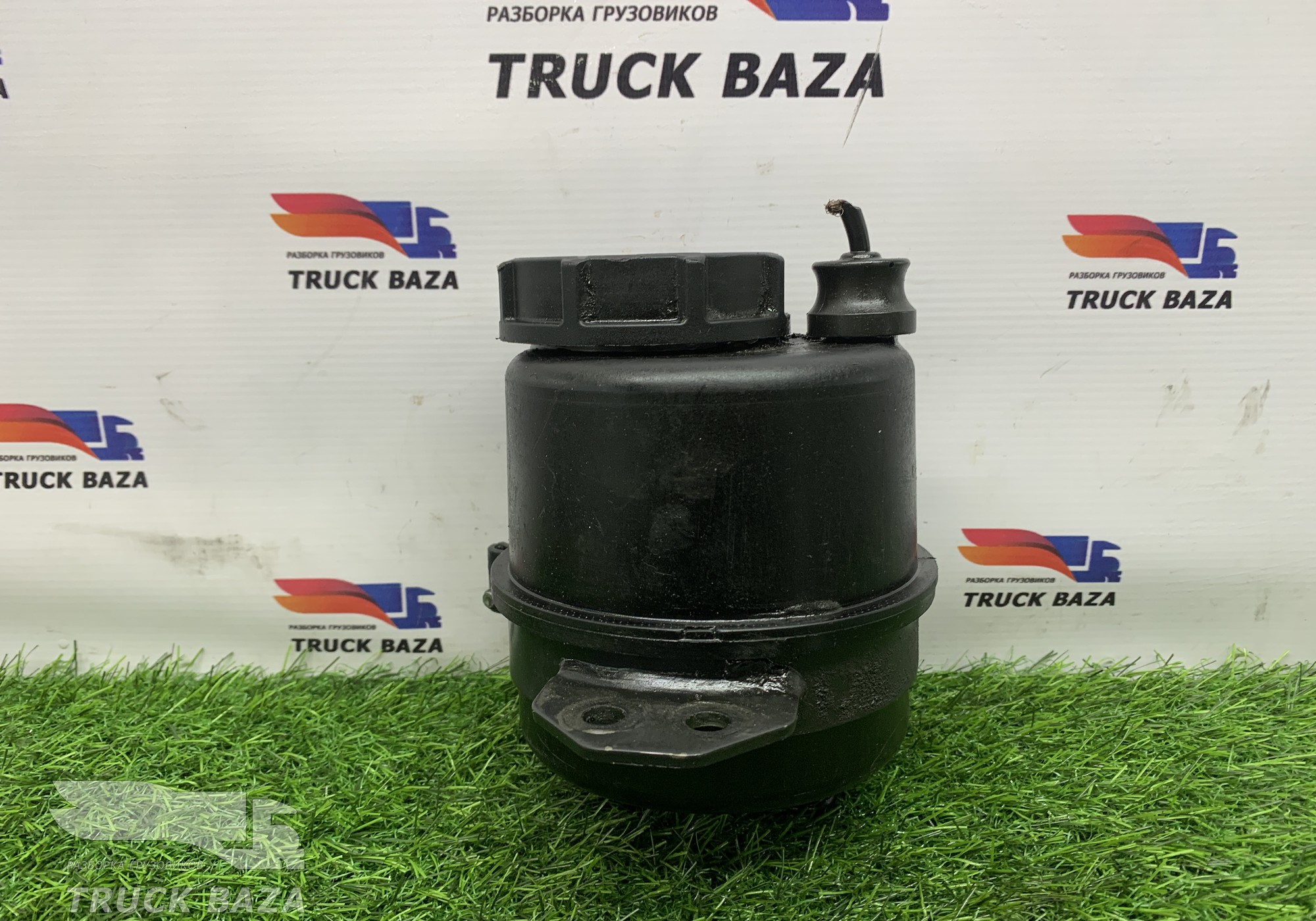 81473016063 Бачок ГУРа