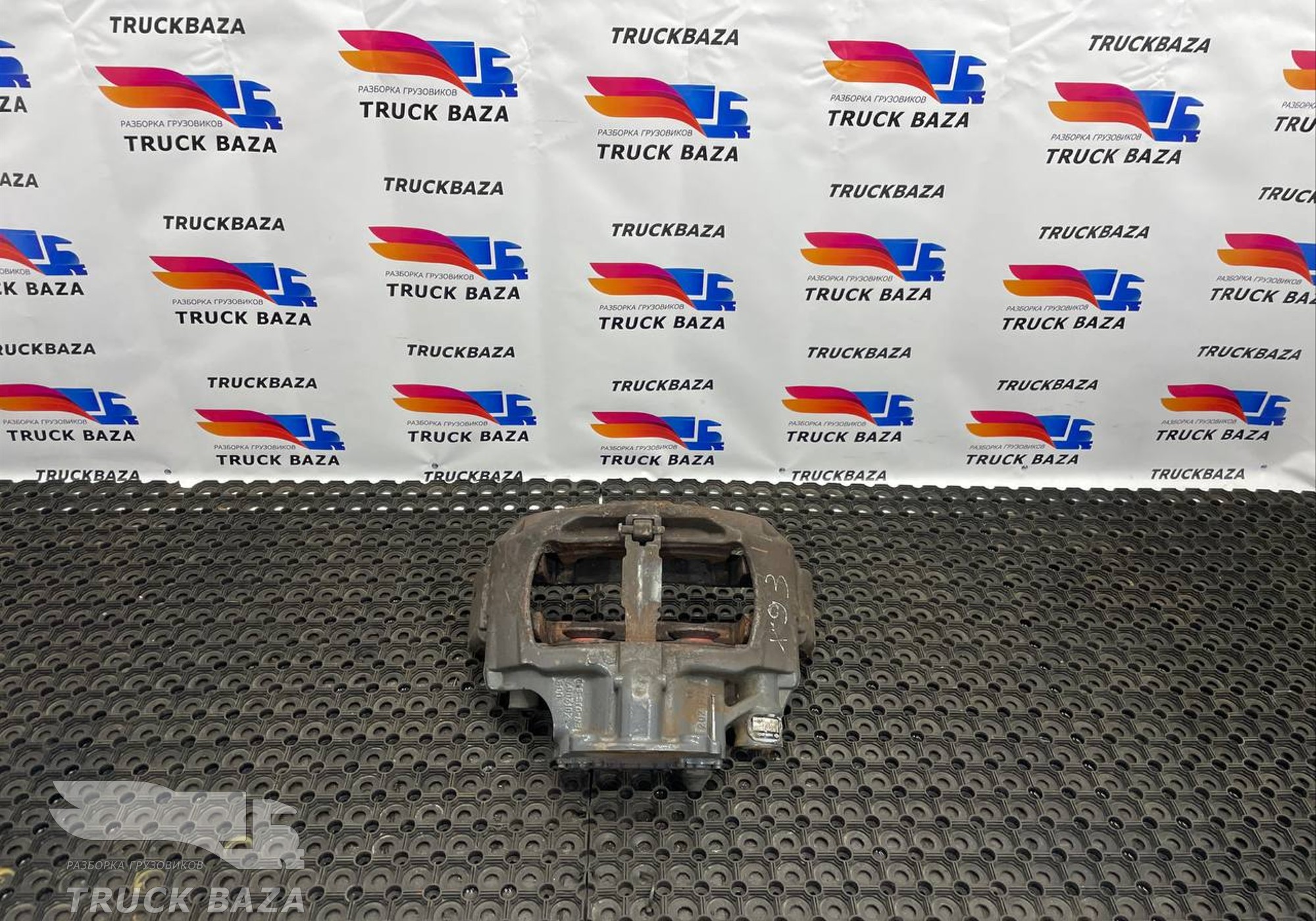 1862300 Суппорт передний правый/задний левый для Daf XF106 (с 2012)