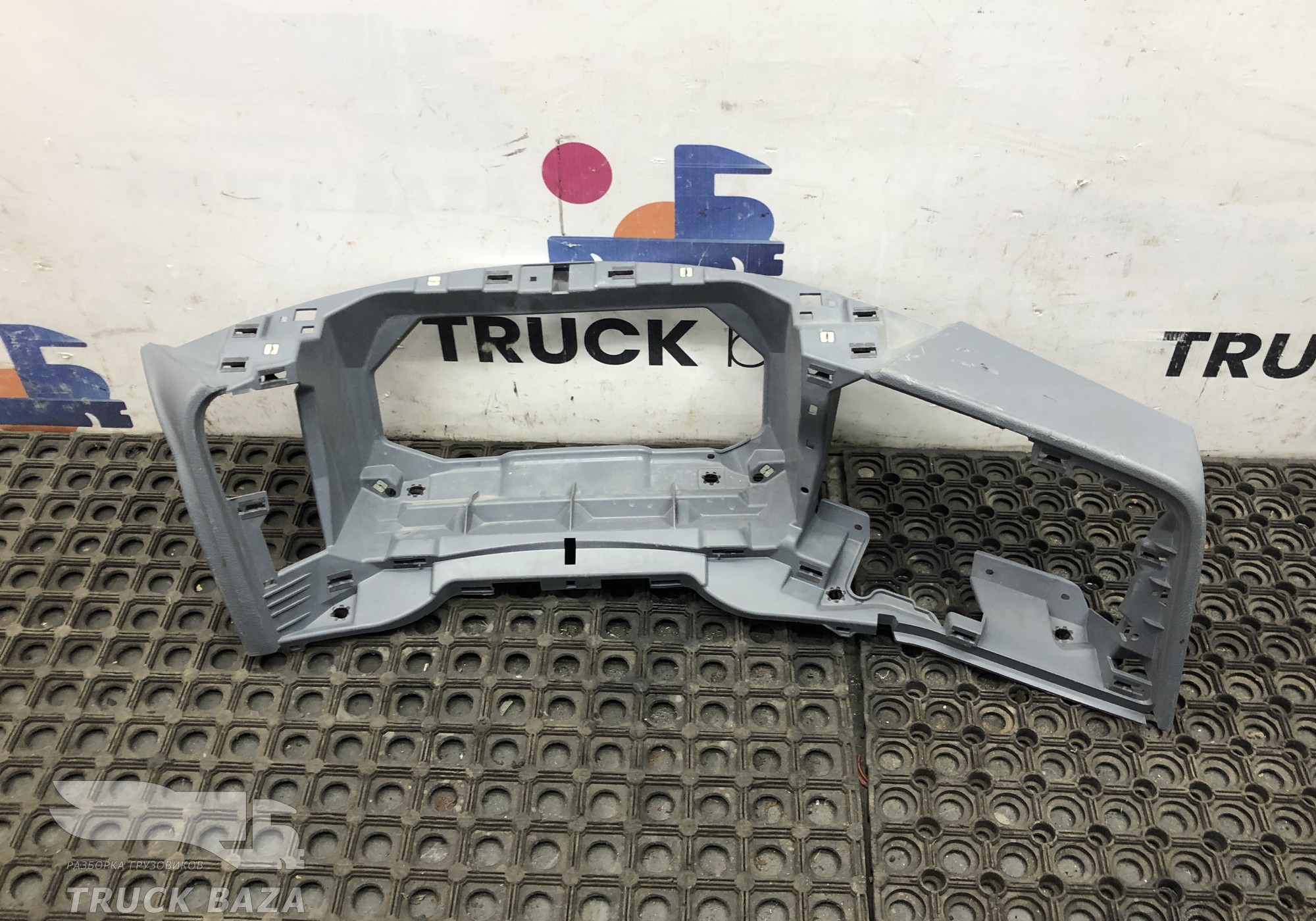 A9676800555 Накладка панели приборов