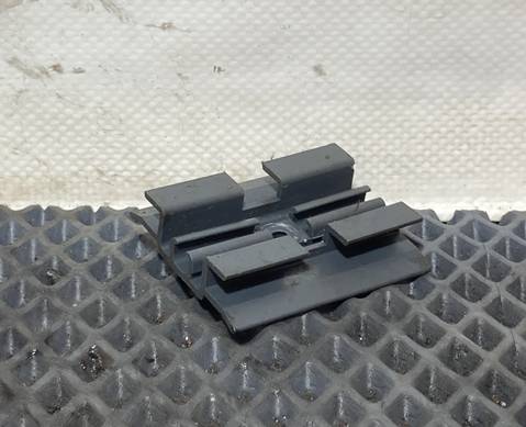 81637040021 Зажим обшивки потолка для Man TGS II (с 2012)