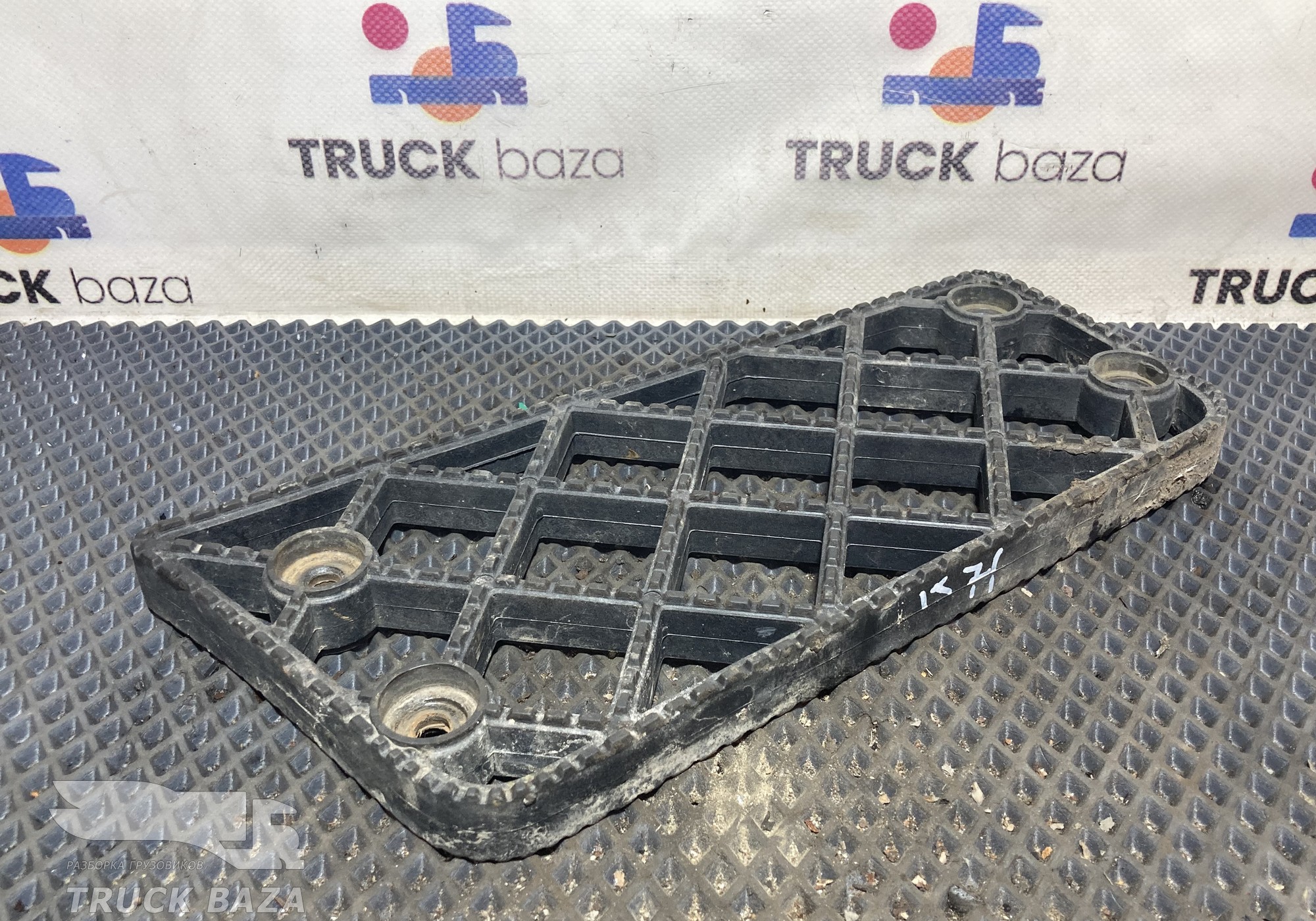 5490840501710 Площадка подножки для КАМАЗ 5490 (с 2013)