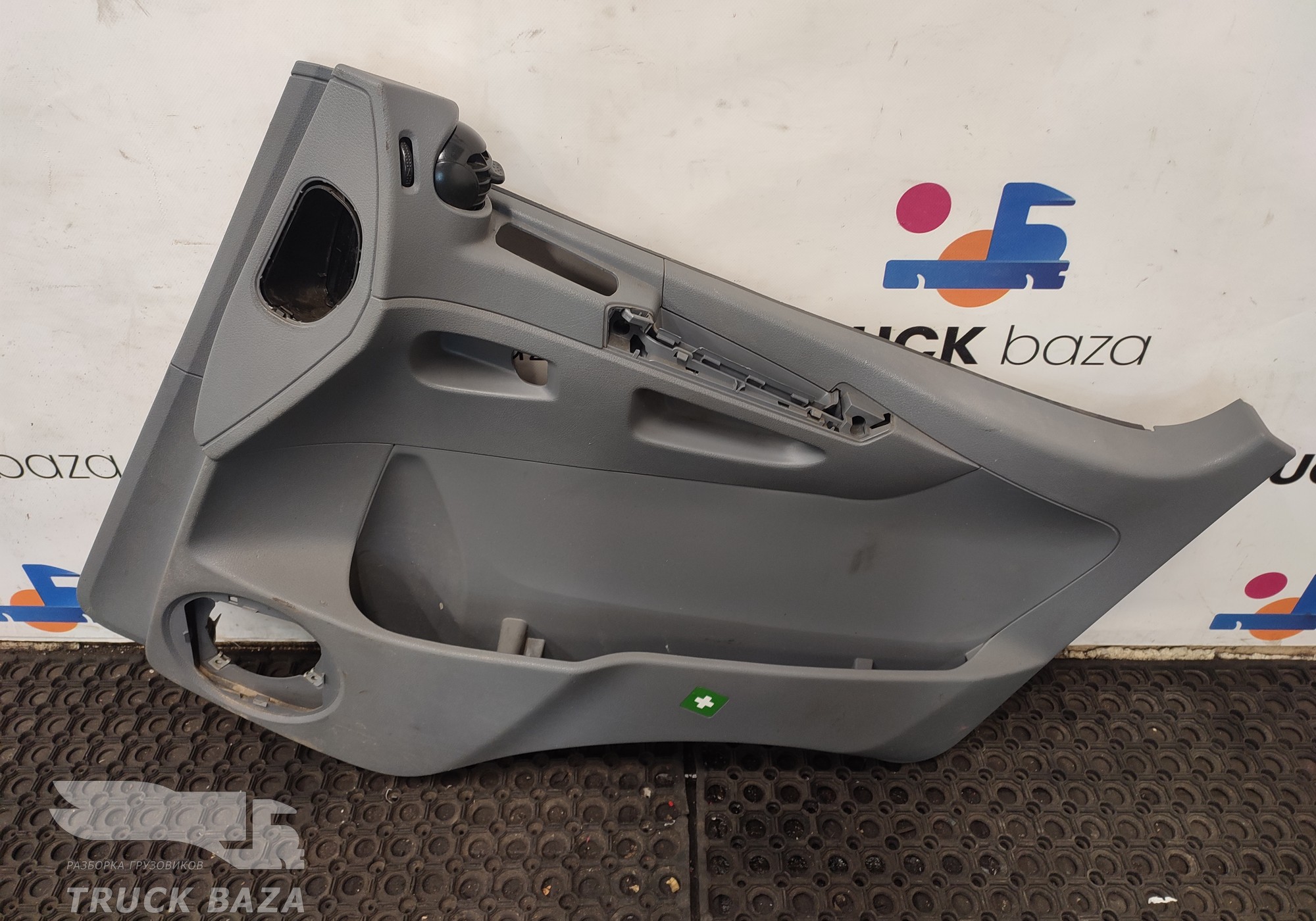 9407202270 Обшивка двери