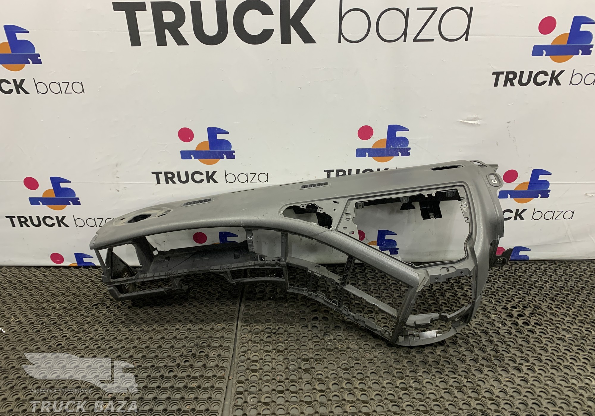 21031573 Торпедо левая часть для Volvo FH 3 (с 2008 по 2012)