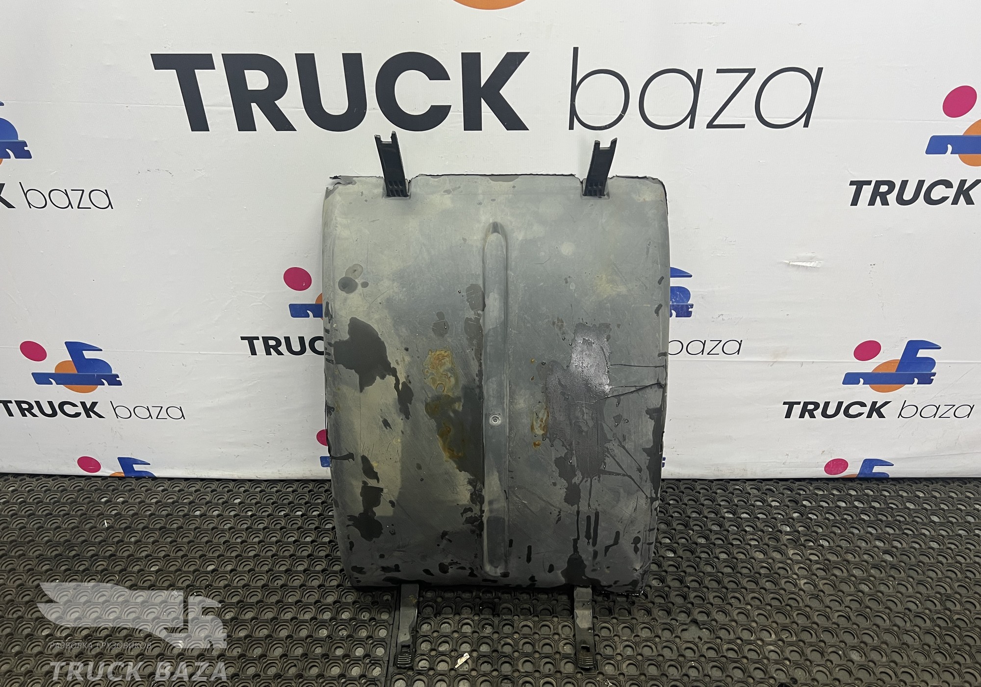 81664106606 Крыло заднее верхняя часть для Man TGA