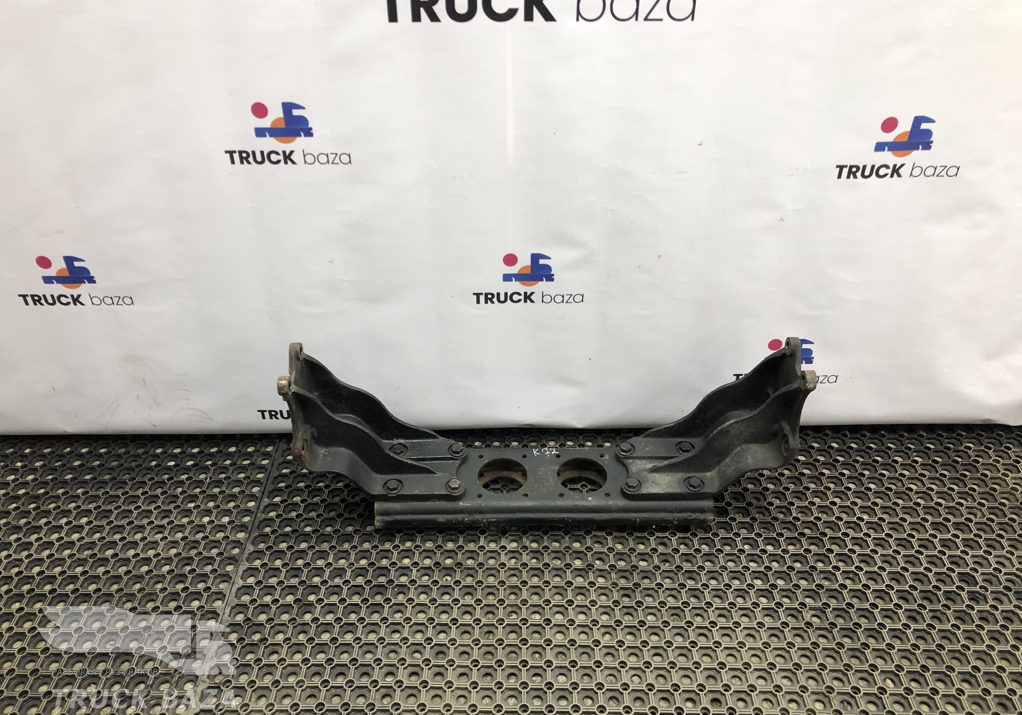 659562801210 Траверса рамы для КАМАЗ 54901