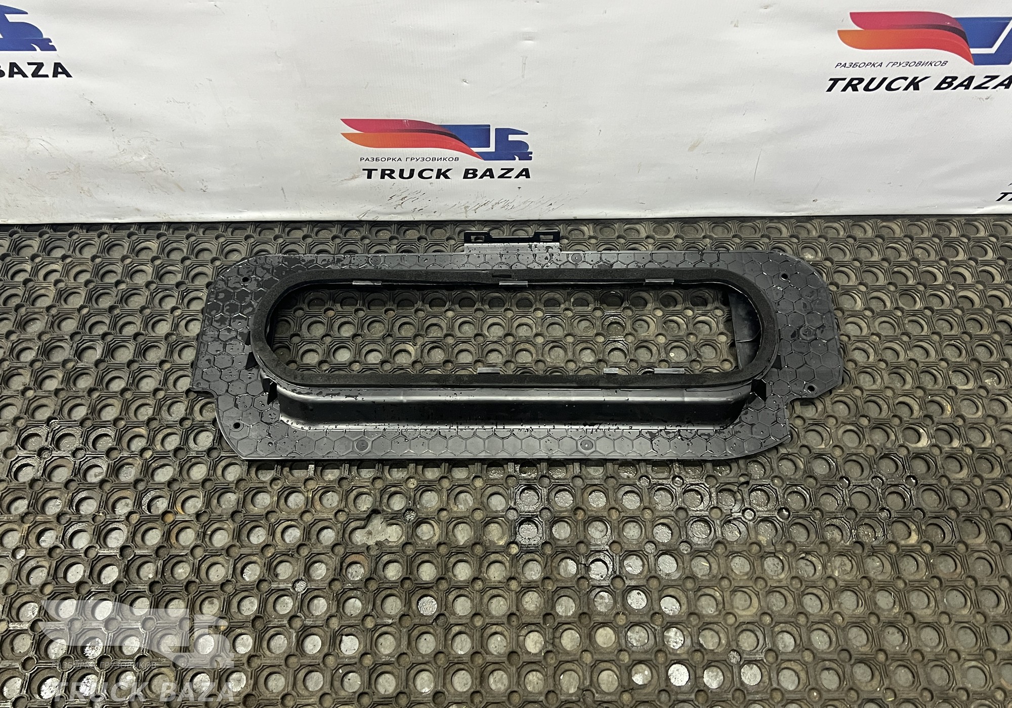 A9608310098 Крышка корпуса вентилятора