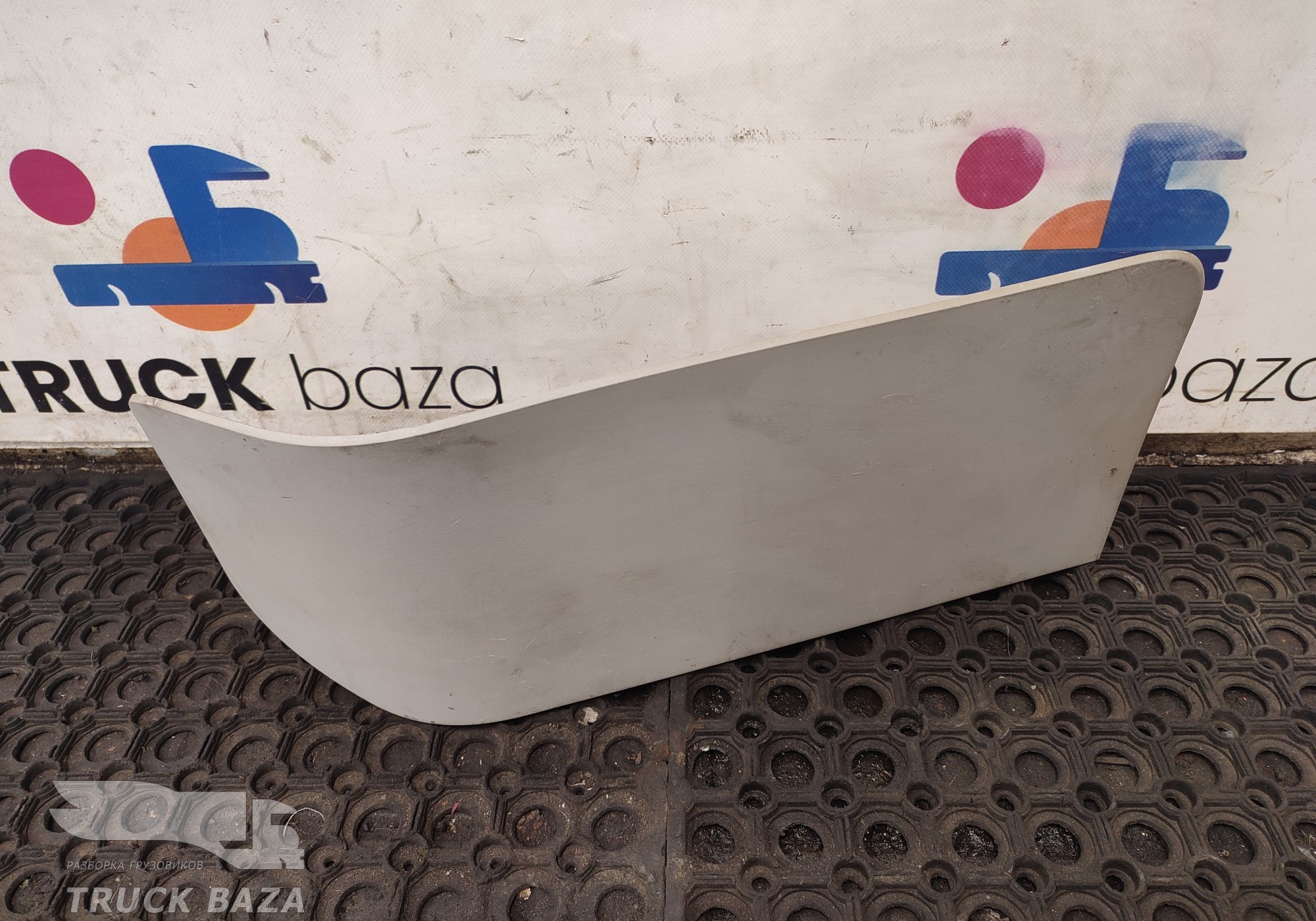 JC46519E75 Накладка салона для Ford F-MAX (с 2018)