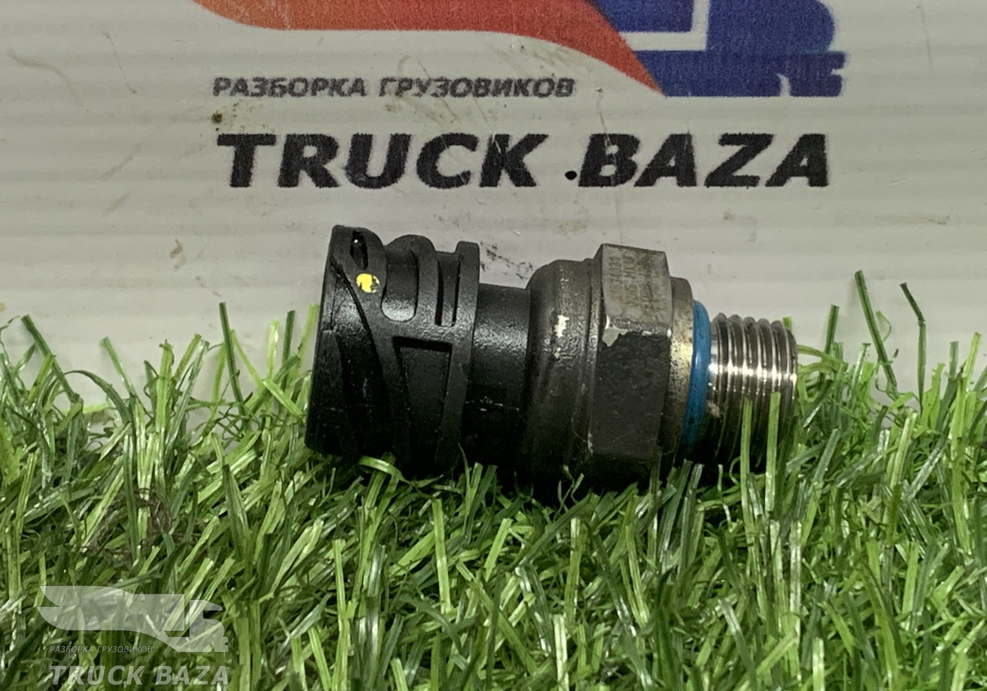 21634021 Датчик давления масла