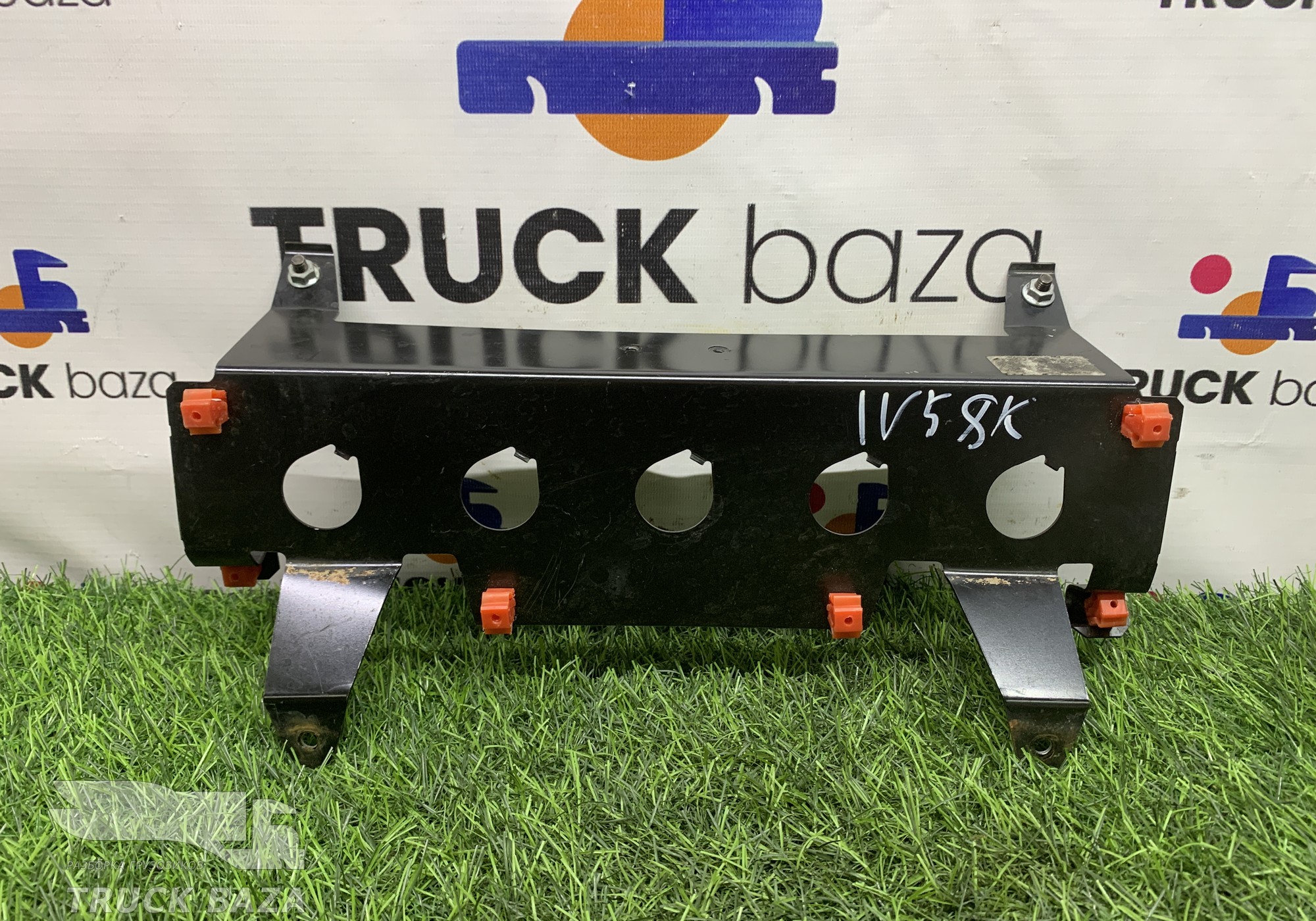 504002039 Кронштейн торпедо для Iveco Stralis I (с 2002)