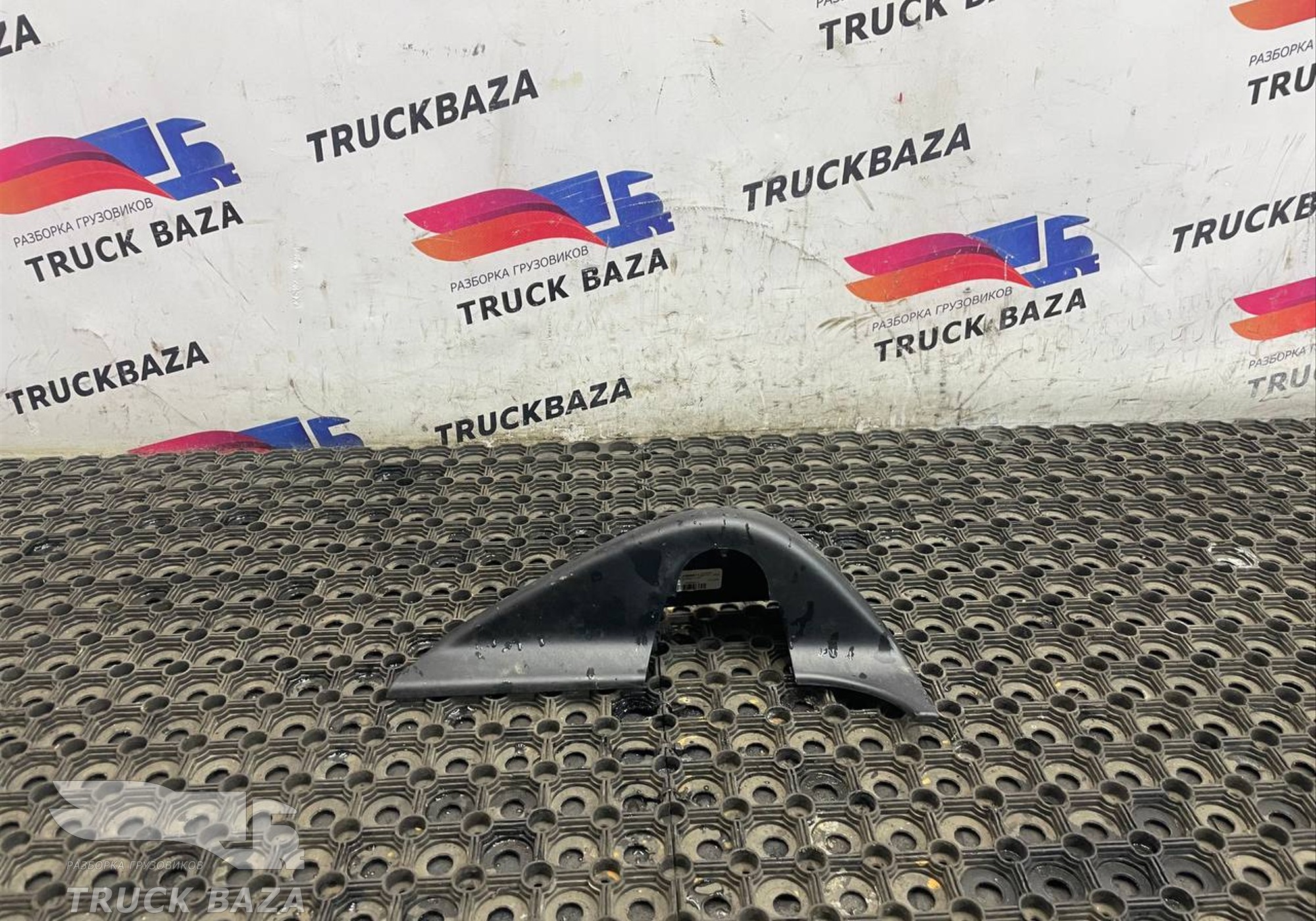 9608112207 Накладка зеркала бокового левая для Mercedes-Benz Actros New Actros MP4 (с 2011)