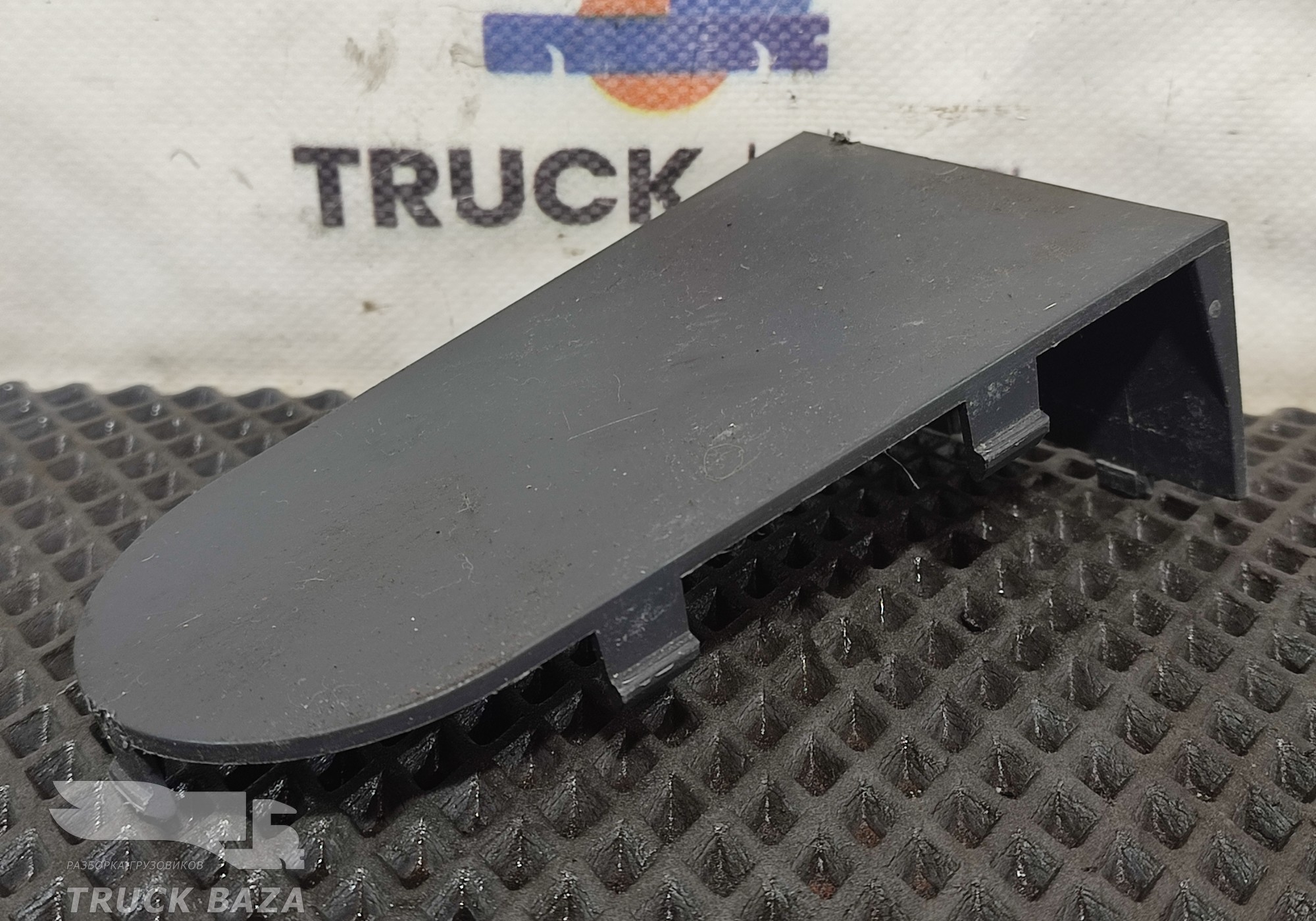 82703868 Накладка салона для Renault T (с 2013)