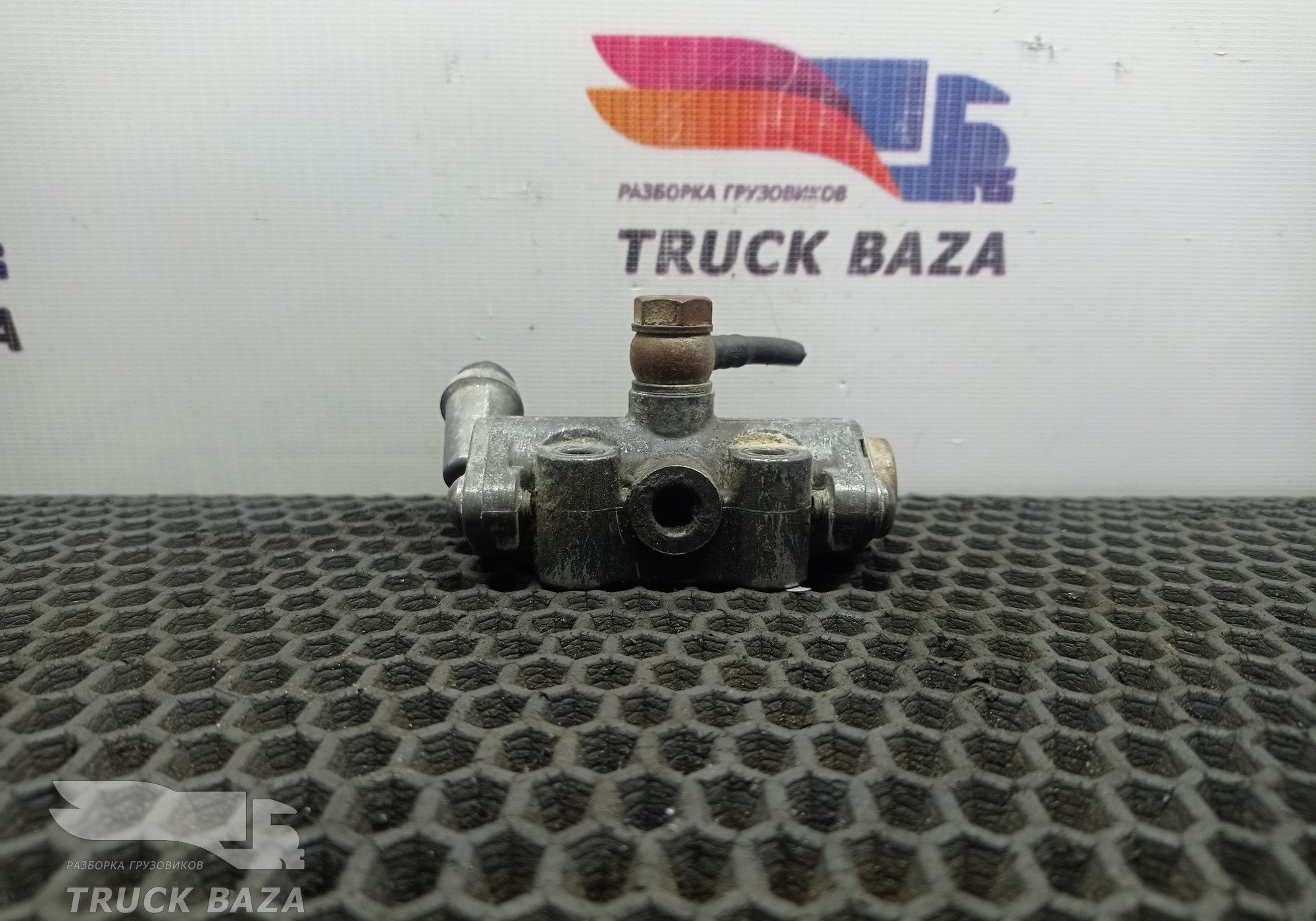 20775173 Клапан ускорительный МКПП VT2214B для Volvo FH 2 (с 2002 по 2008)