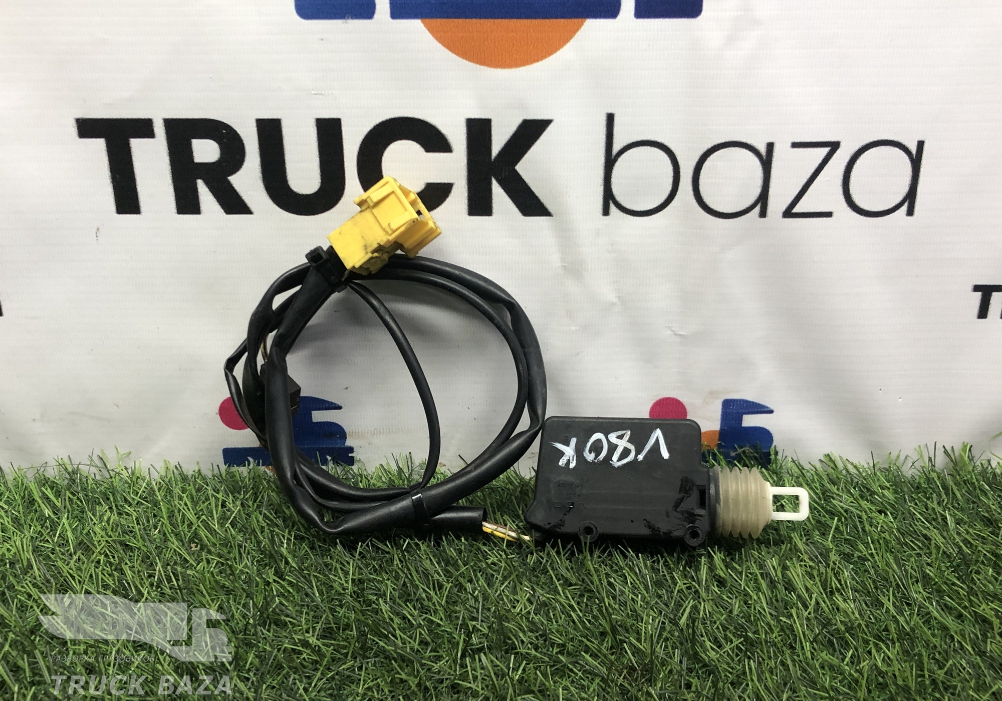 20425122 Активатор замка двери правой