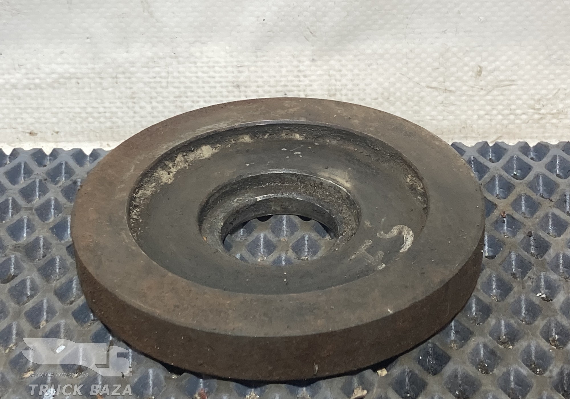 1367370 Шайба полурессоры