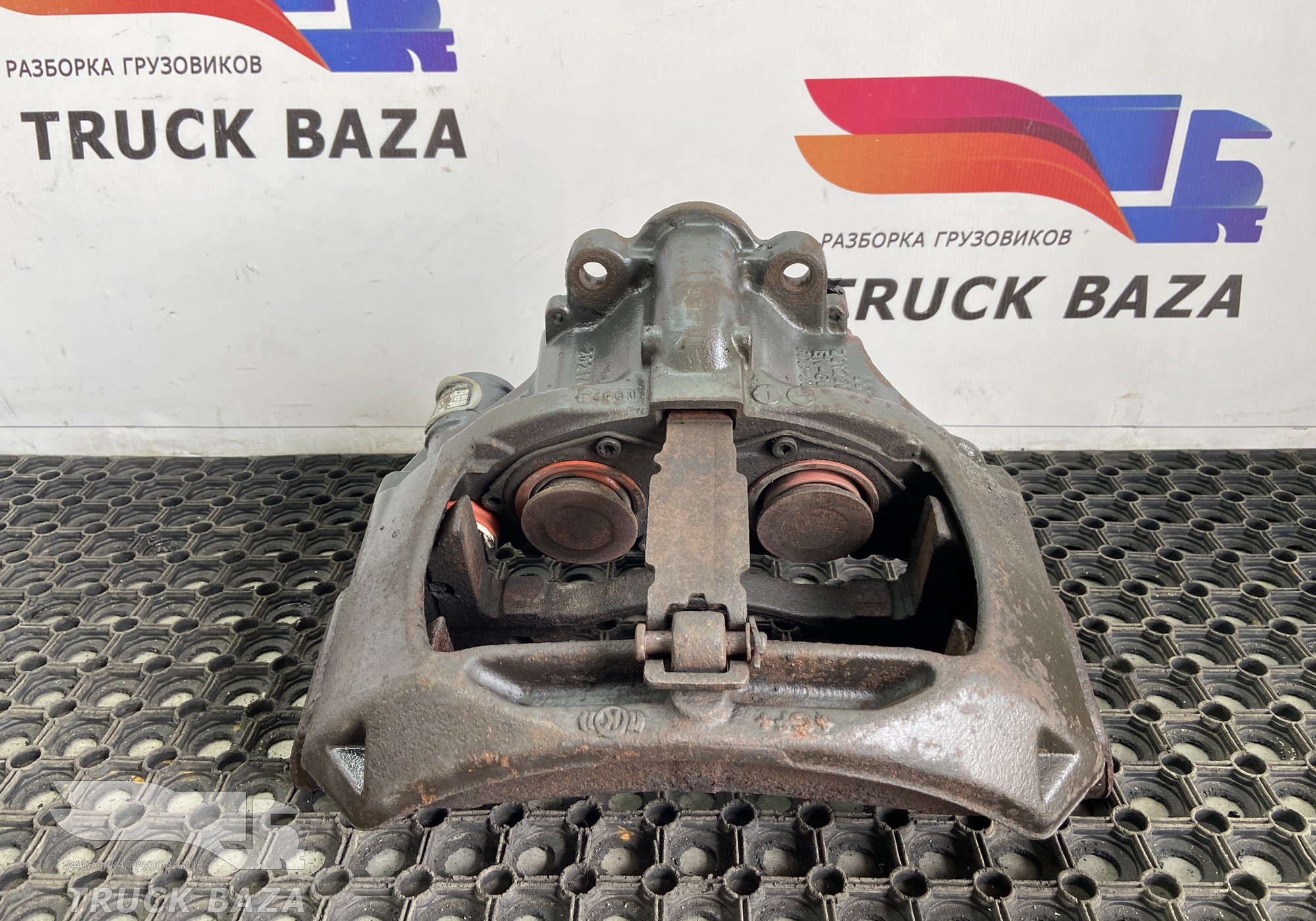 A9444204801 Суппорт левый