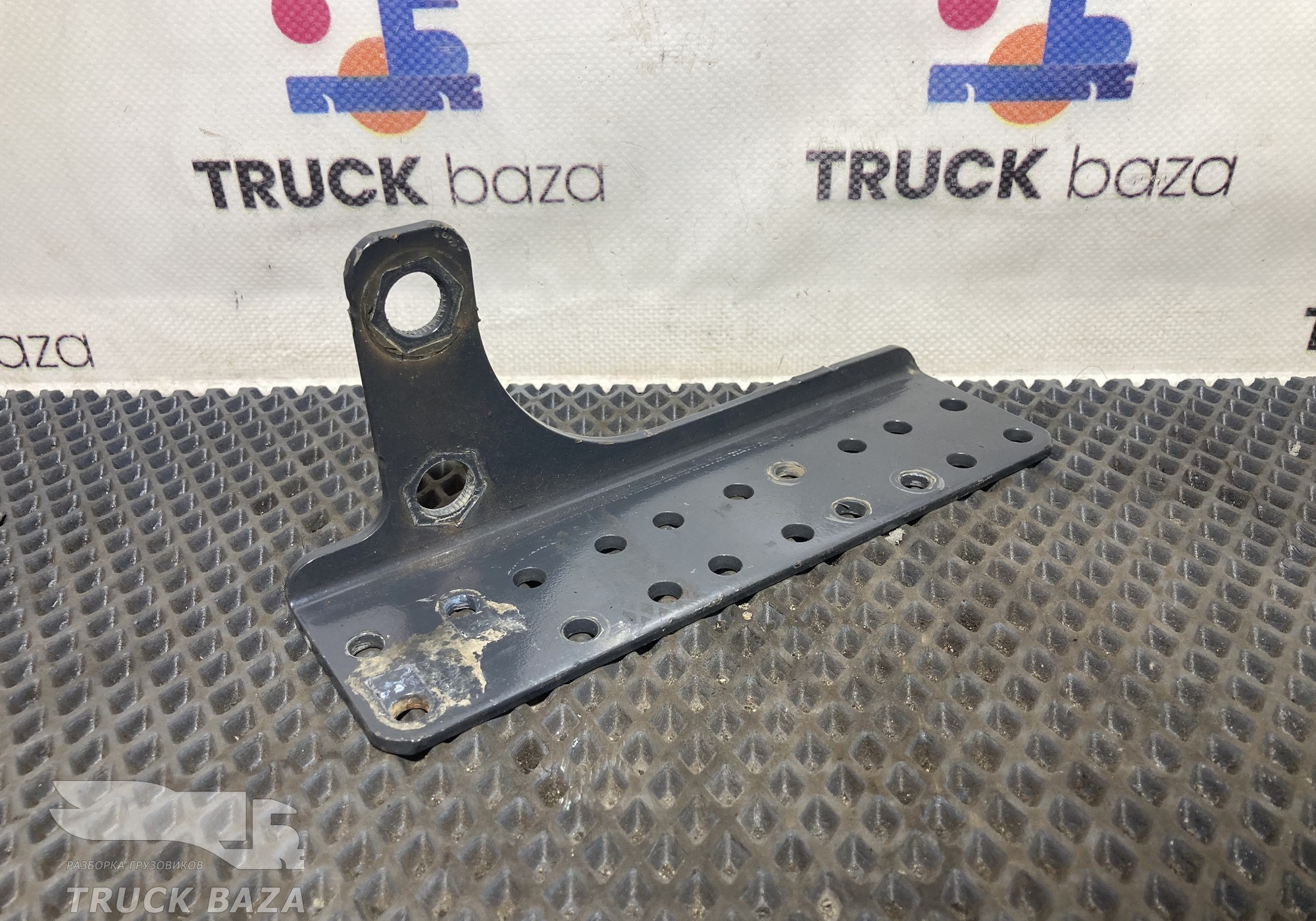 1883193 Кронштейн электромагнитных клапанов