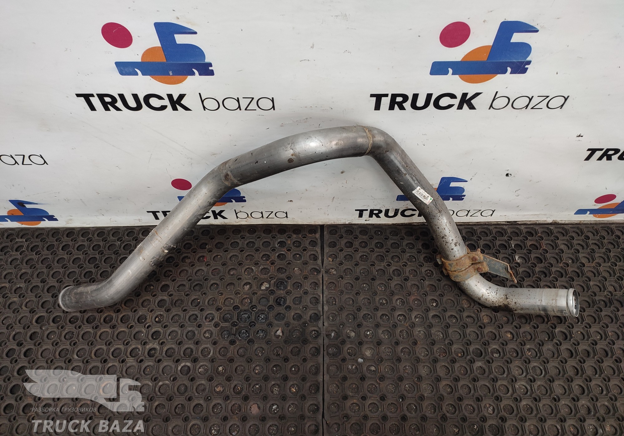 712W063030032 Труба ретарды для Sinotruk Sitrak C7H