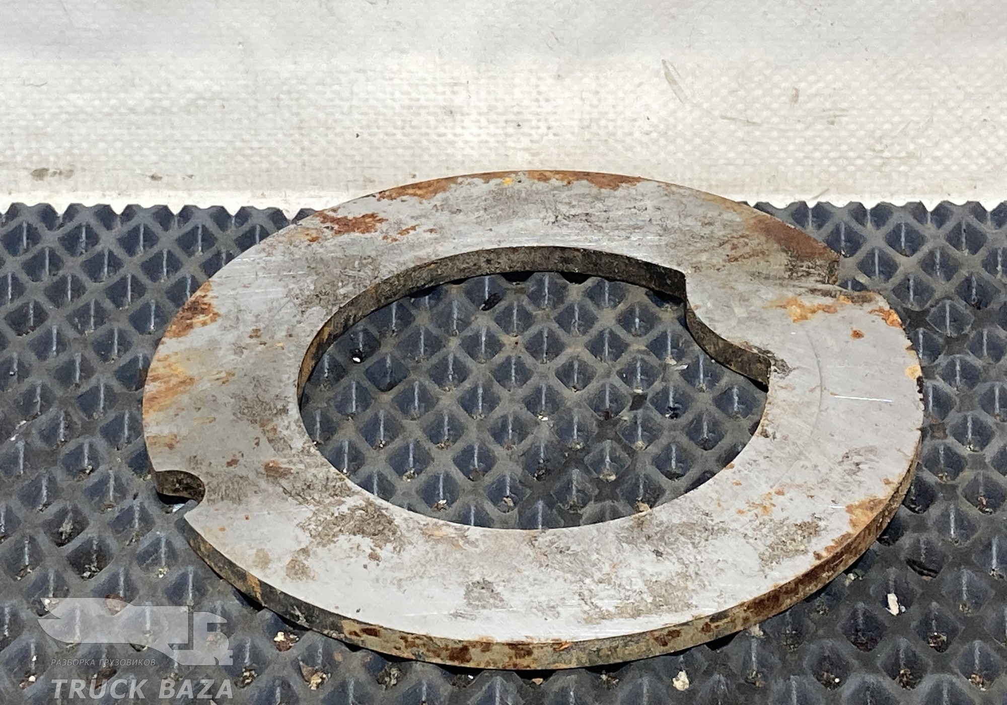 273022 Шайба ступицы задней