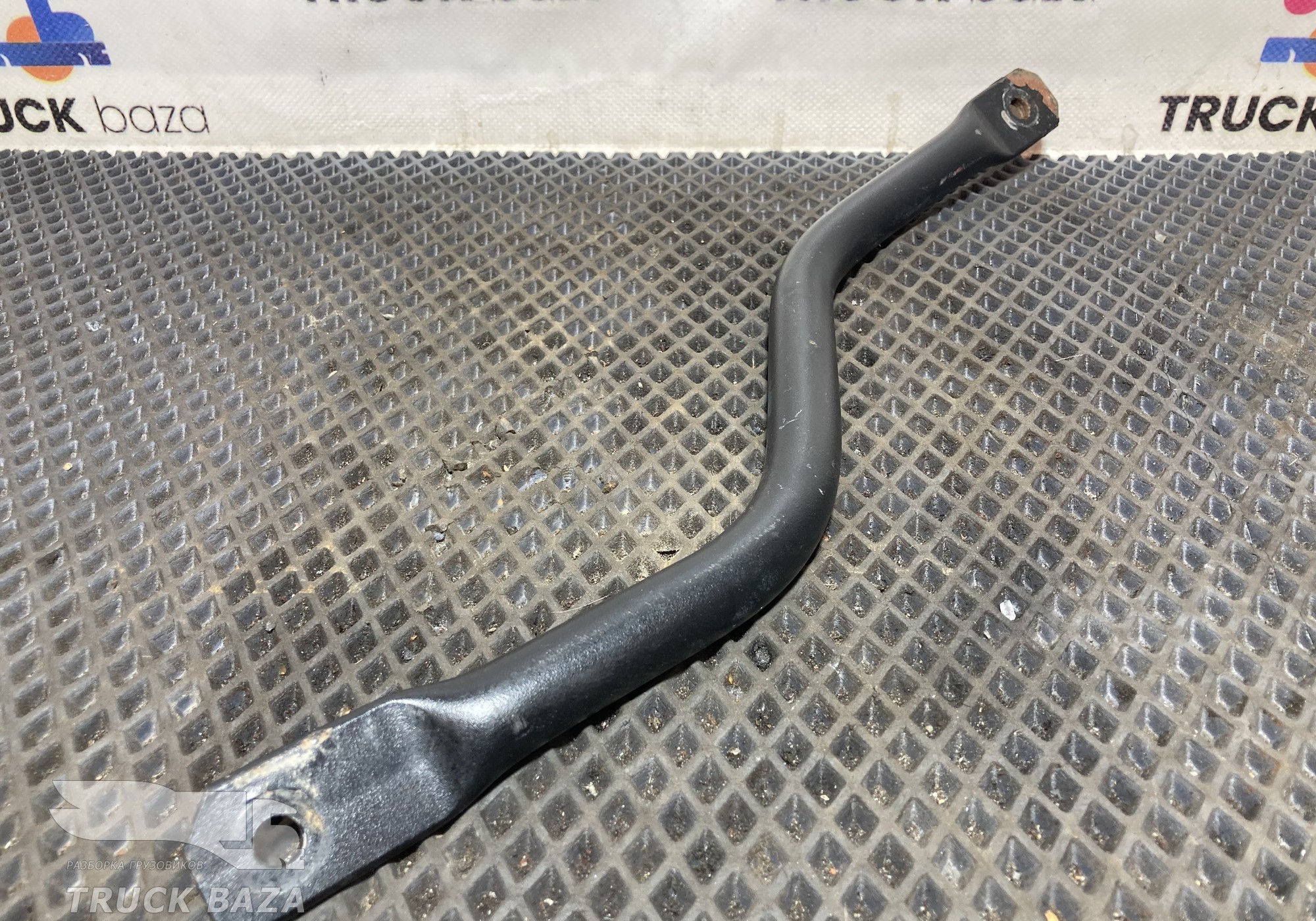 549018403574 Кронштейн корпуса подножки правой для КАМАЗ 54901