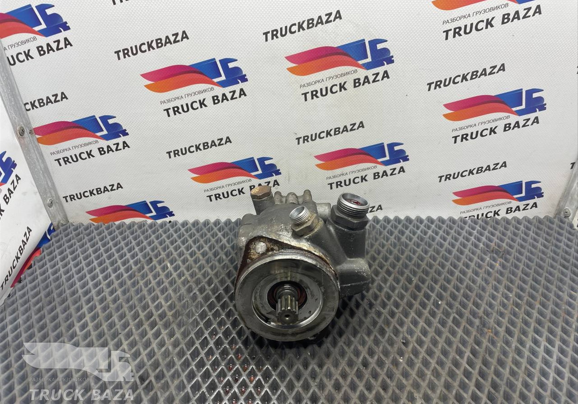 1687826 Насос ГУРа для Daf XF105 (с 2005)