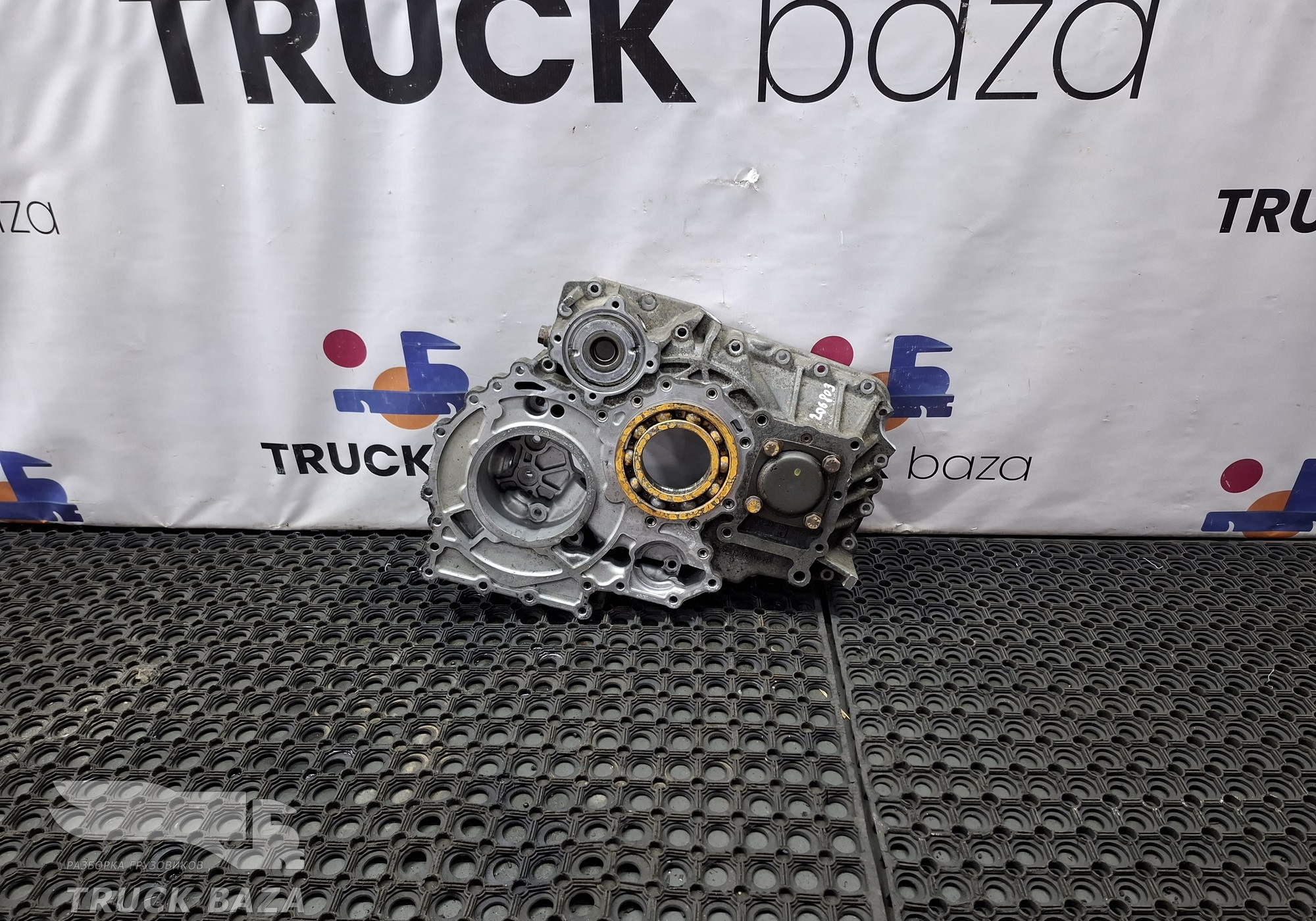 1315401225 Задняя крышка КПП ZF для Man