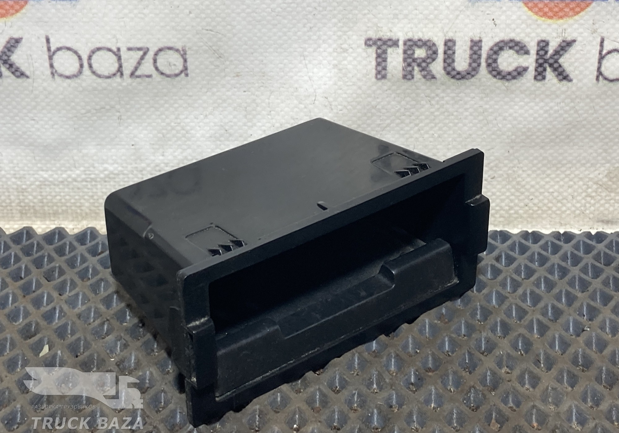 7482257715 Вещевой карман для Renault T (с 2013)