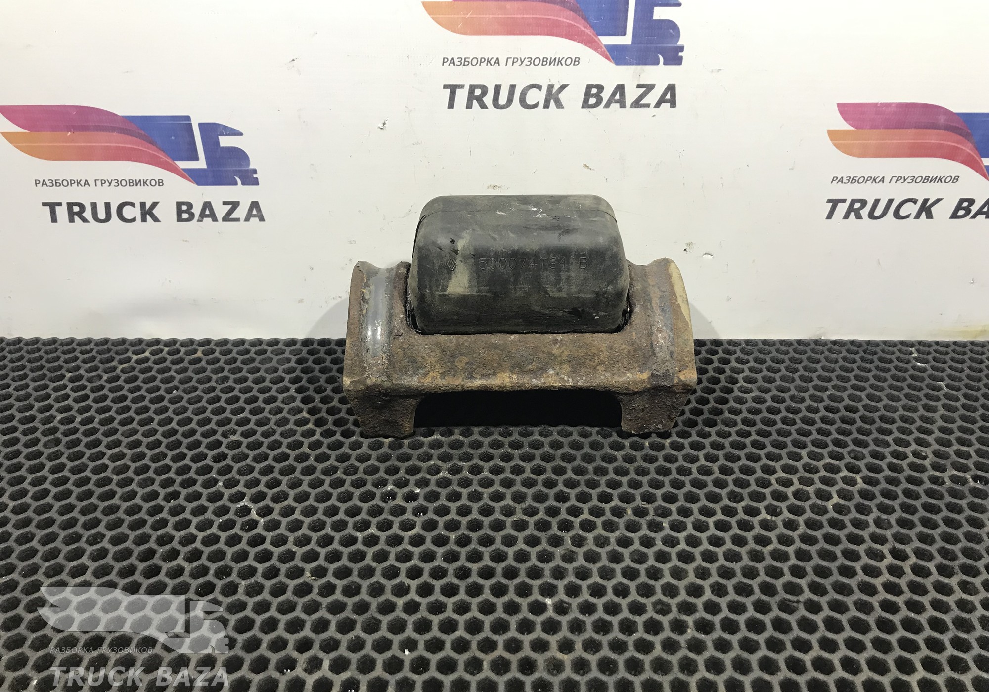 5000741194 Отбойник передней рессоры