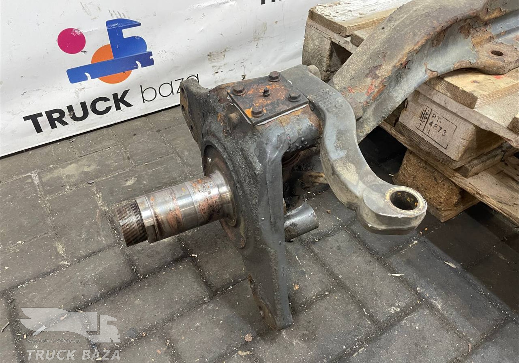 1794846 Кулак поворотный правый для Daf XF105 (с 2005)