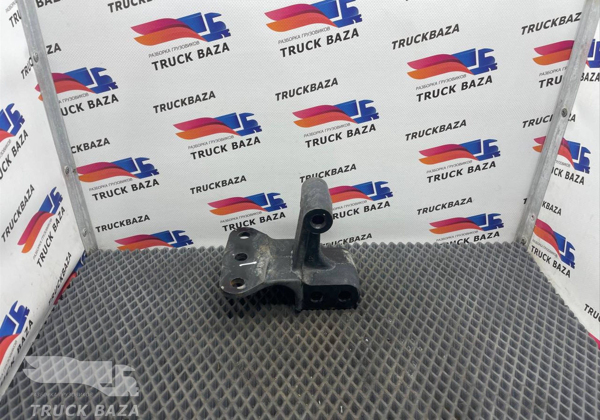 6520340801735 Кронштейн торсиона кабины для КАМАЗ 54901