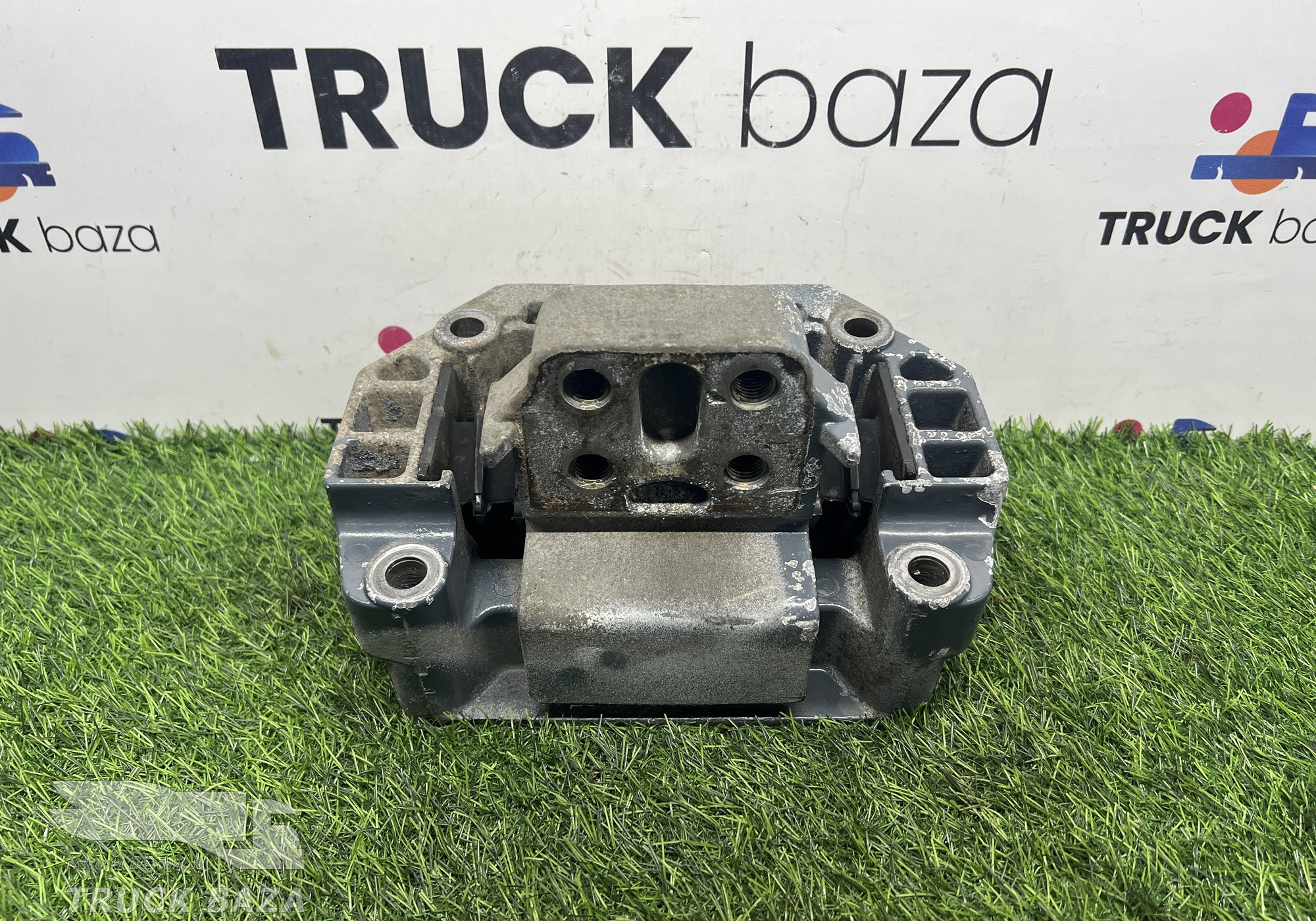 1921972 Подушка КПП