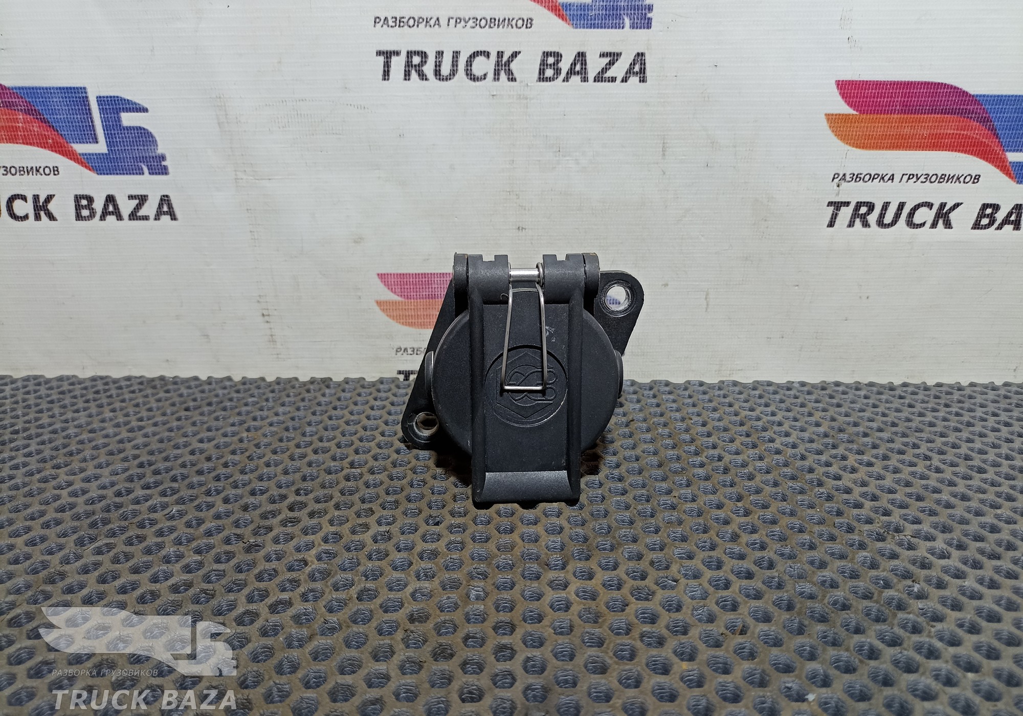 81254326042 Корпус розетки для Iveco Stralis I (с 2002)