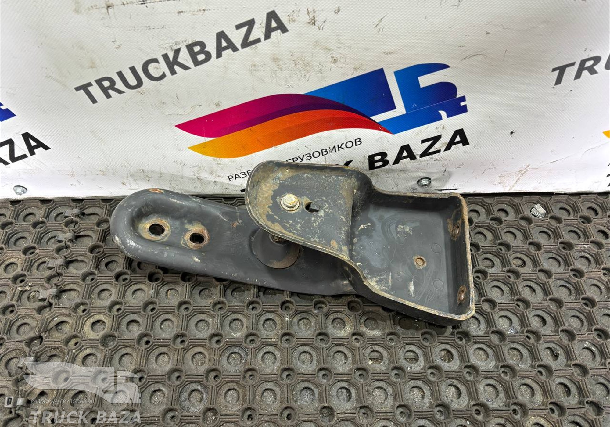 9428900031 Кронштейн замка кабины для Mercedes-Benz