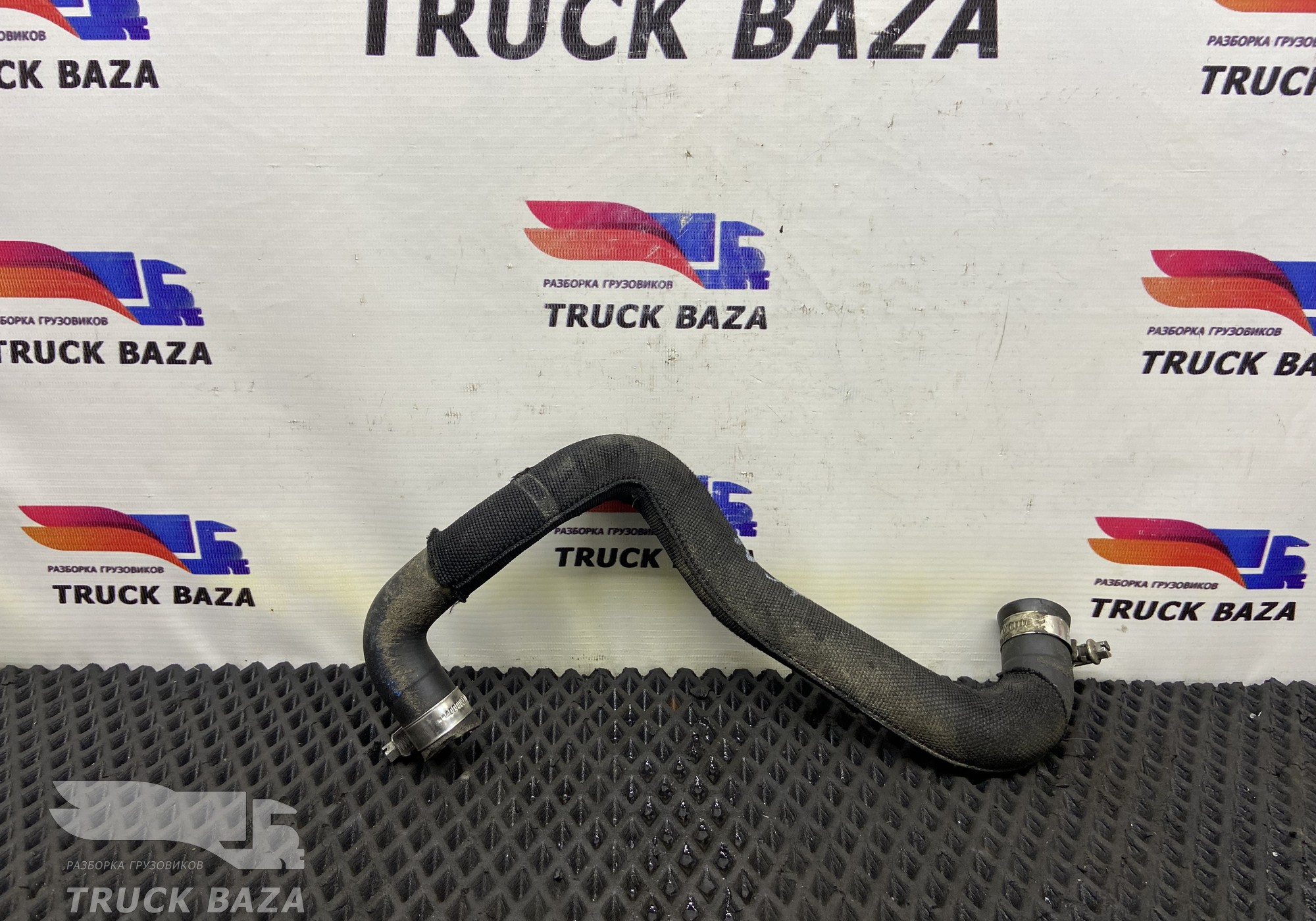 81963050360 Патрубок отопителя