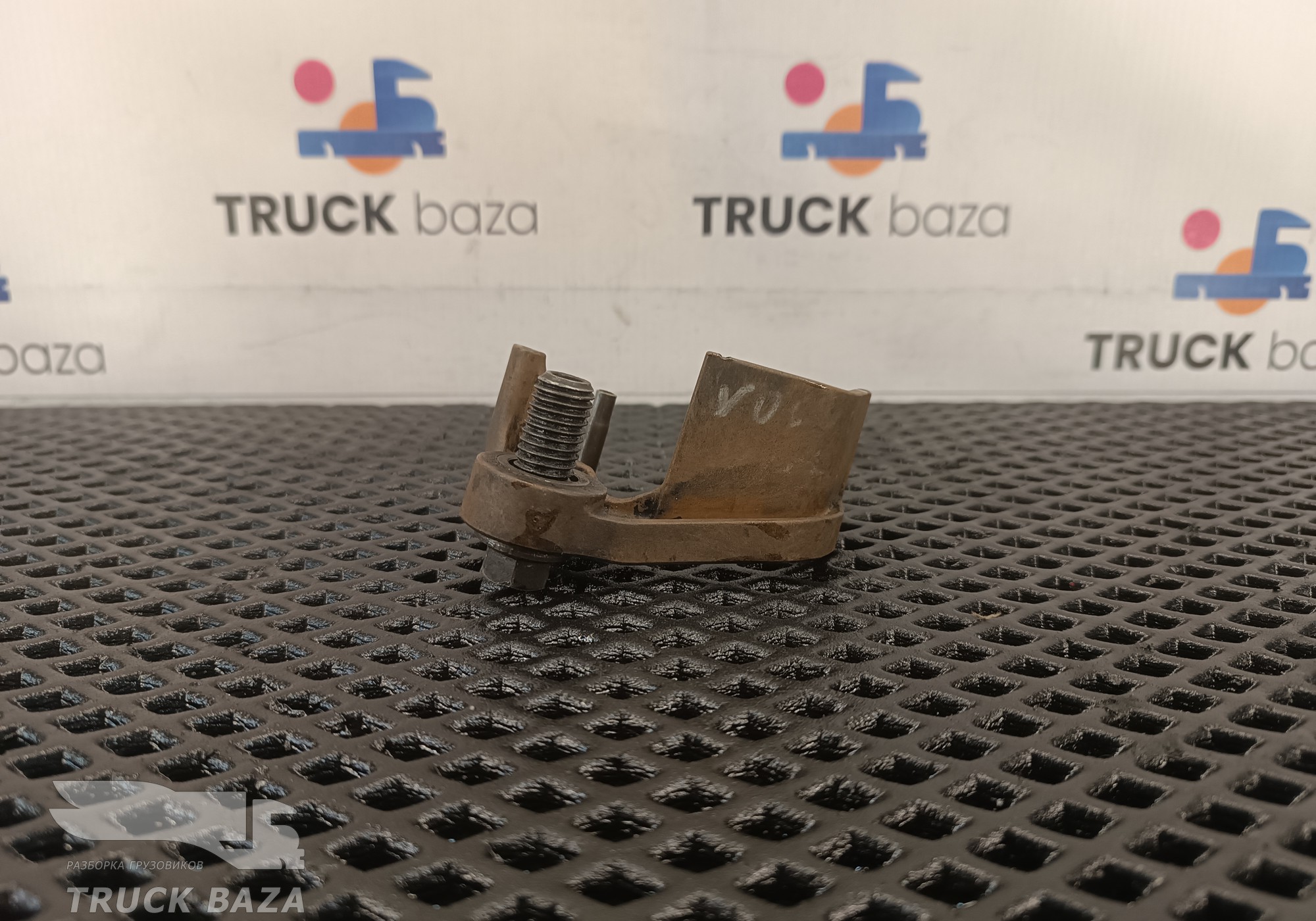 3687058 Форсунка охлаждения поршня Cummins ISX для Volvo VNL
