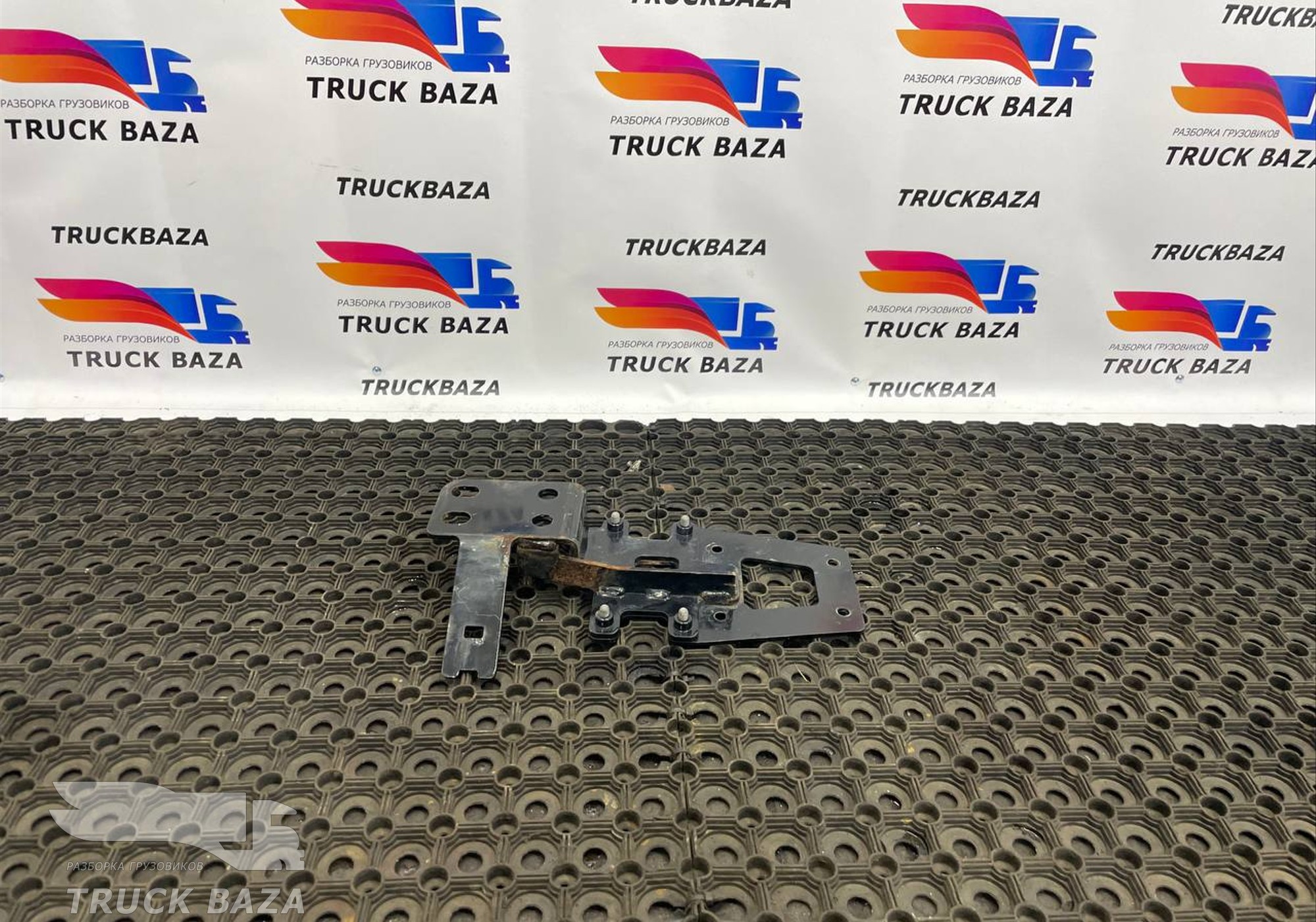 2180815 Кронштейн сепаратора для Daf XF106 (с 2012)