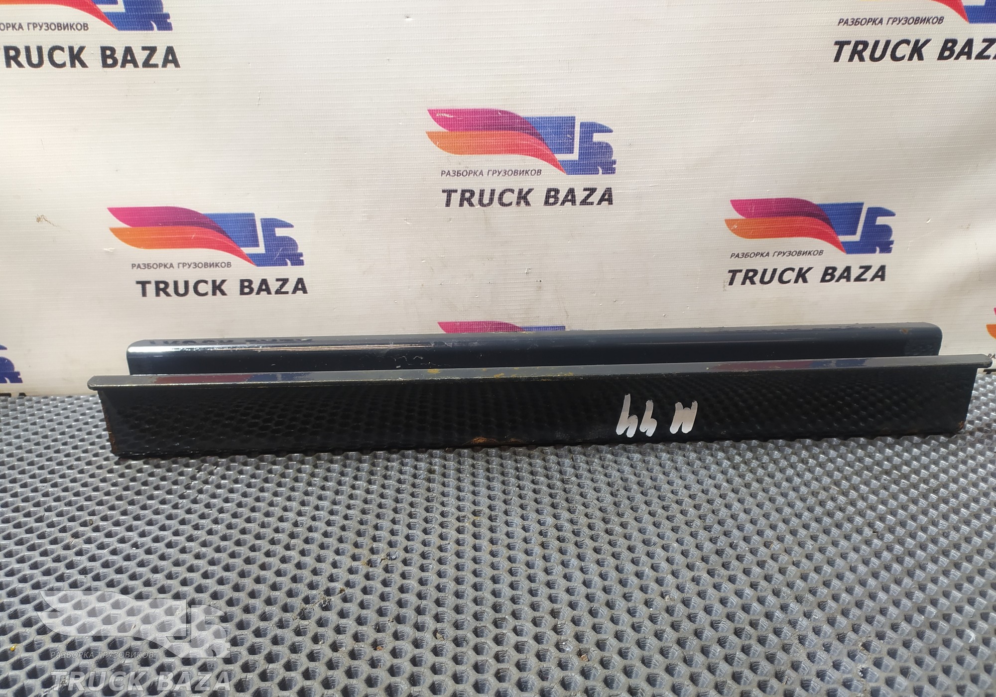 81418600141 Кронштейн АКБ для Man TGS