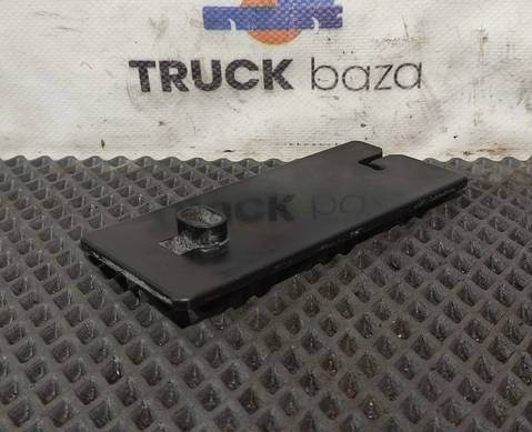 82321911 Заглушка для Renault T (с 2013)