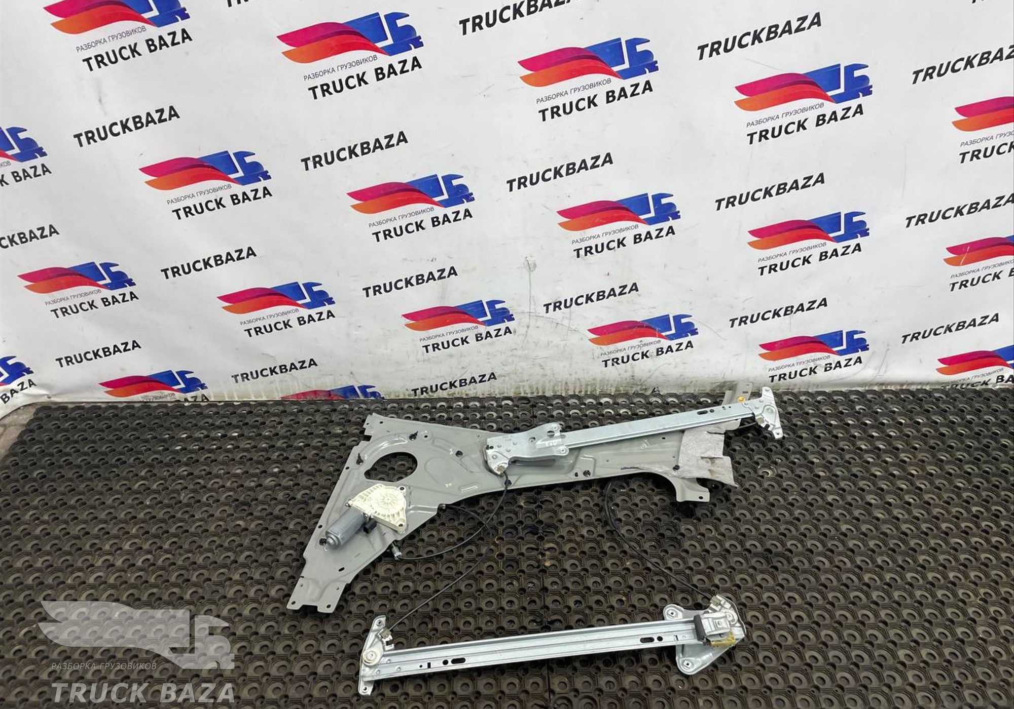 9607201446 Стеклоподъемник правый для Mercedes-Benz Actros New Actros MP4 (с 2011)