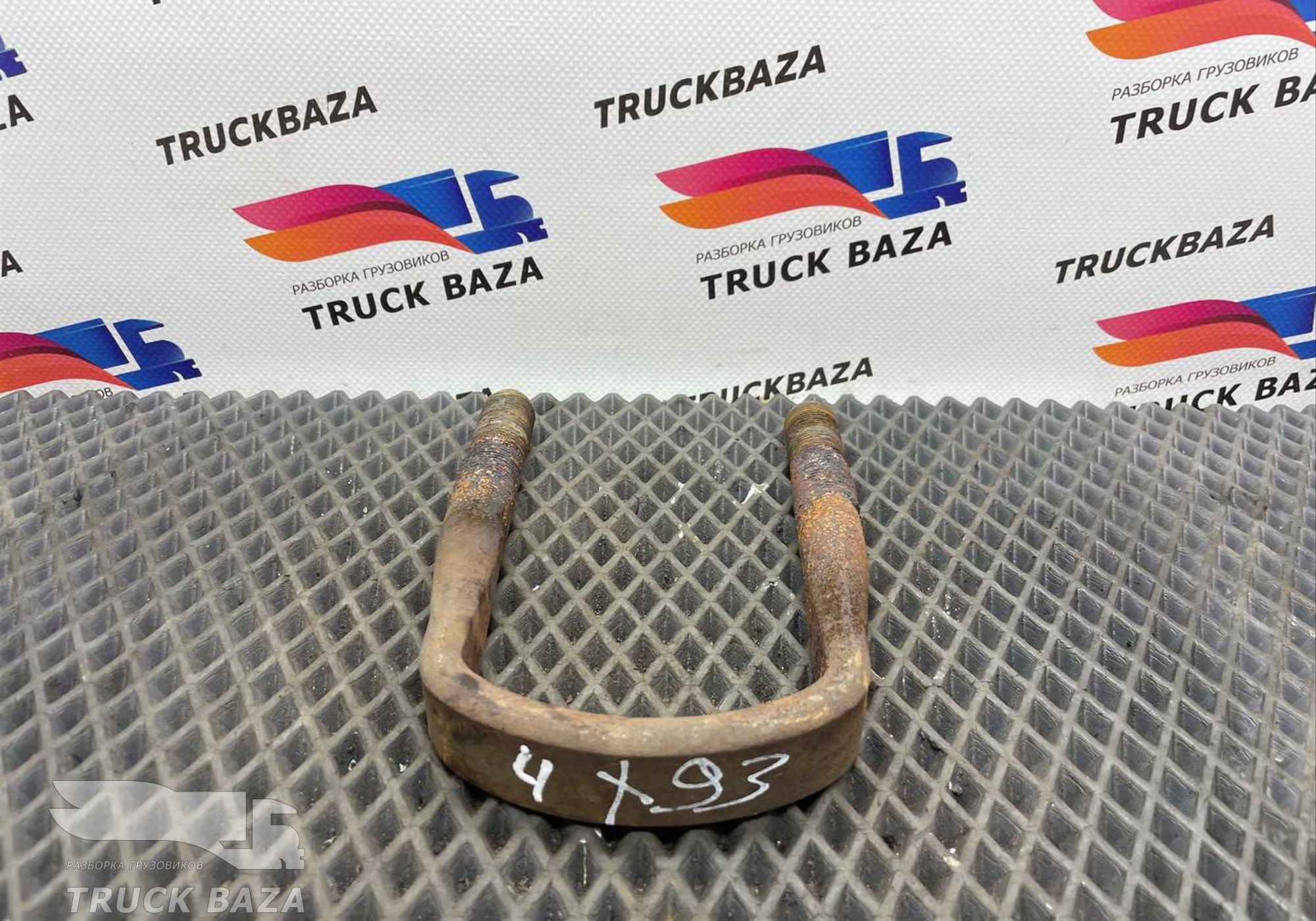 1365554 Стремянка передней рессоры для Daf XF105 (с 2005)