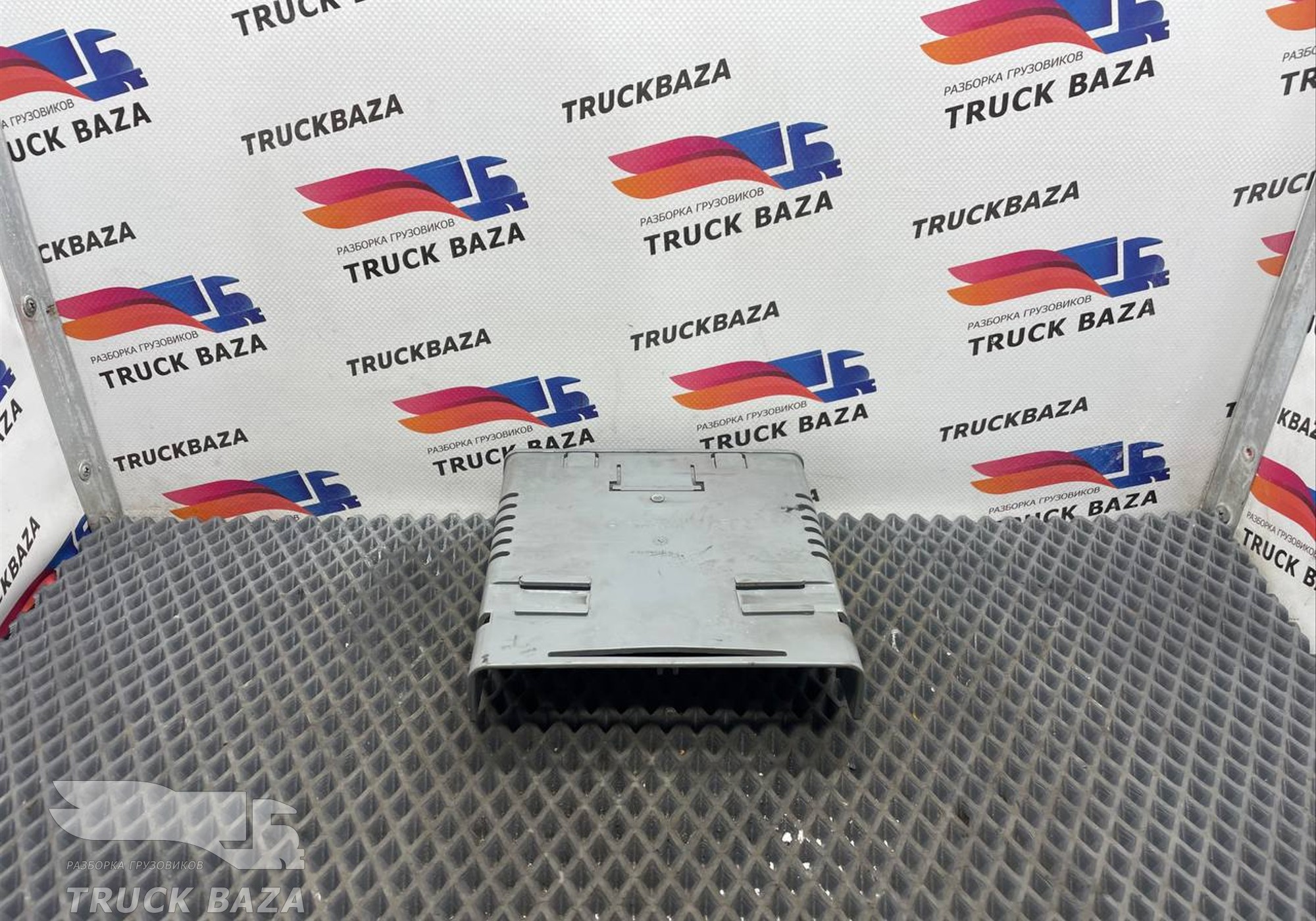 9438460624 Кронштейн крепления радио для Mercedes-Benz Actros MP3 (с 2008)